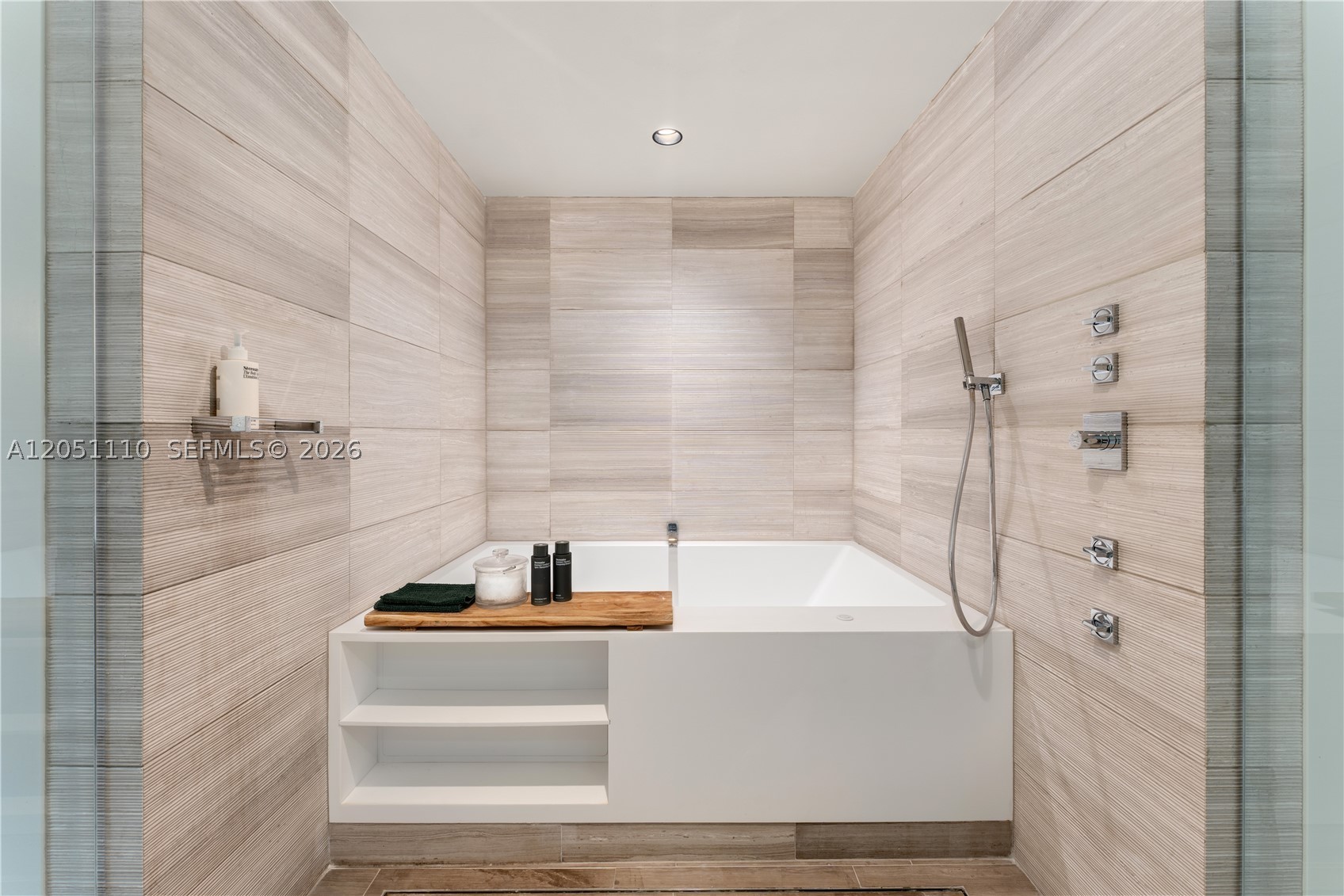 image Ritz-Carlton Residences Miami Beach13