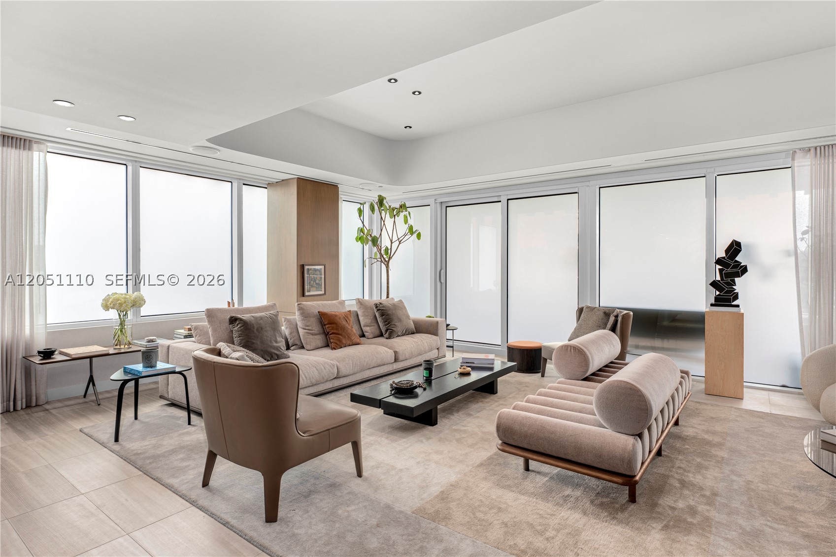 image Ritz-Carlton Residences Miami Beach2