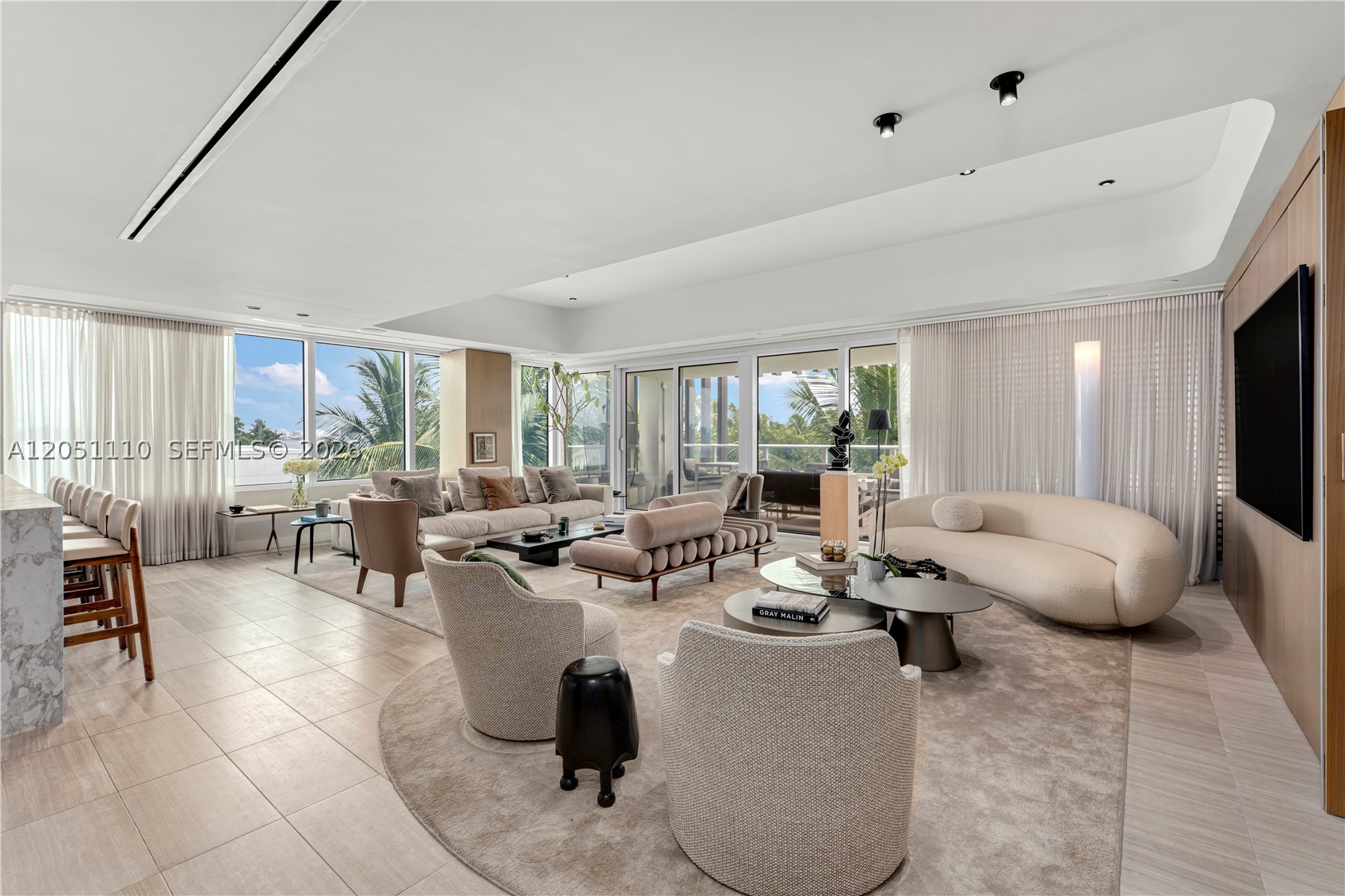 image Ritz-Carlton Residences Miami Beach3