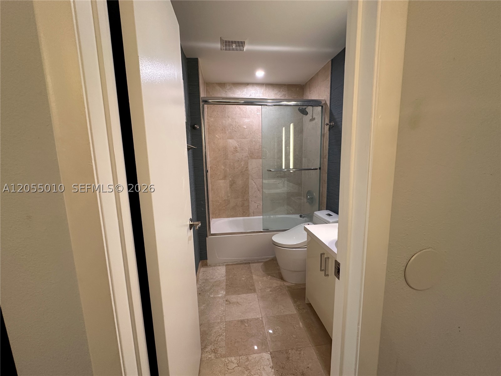 image Harbour House26