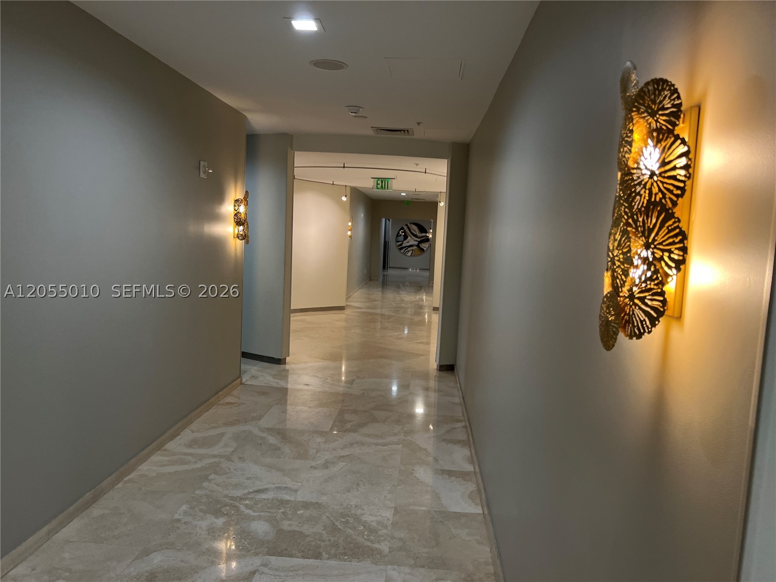 image Harbour House41