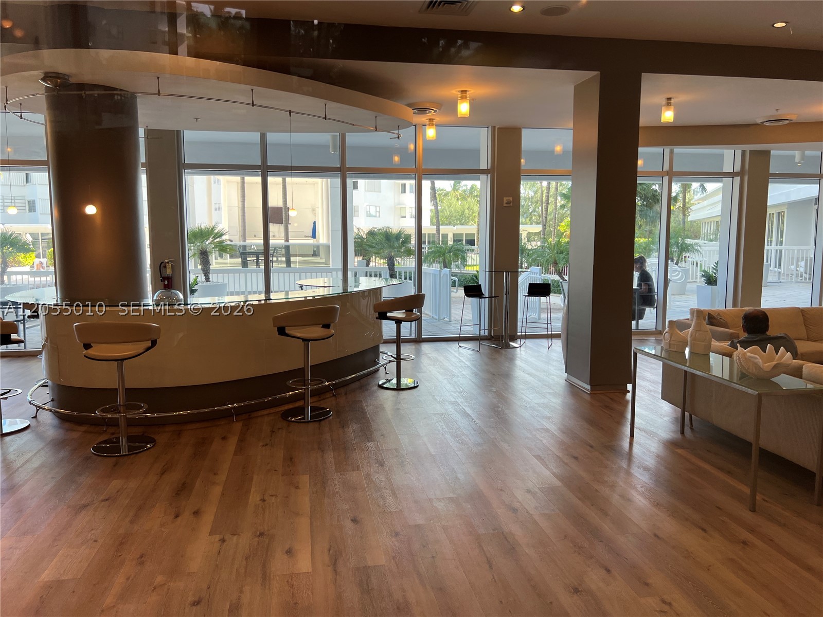 image Harbour House45