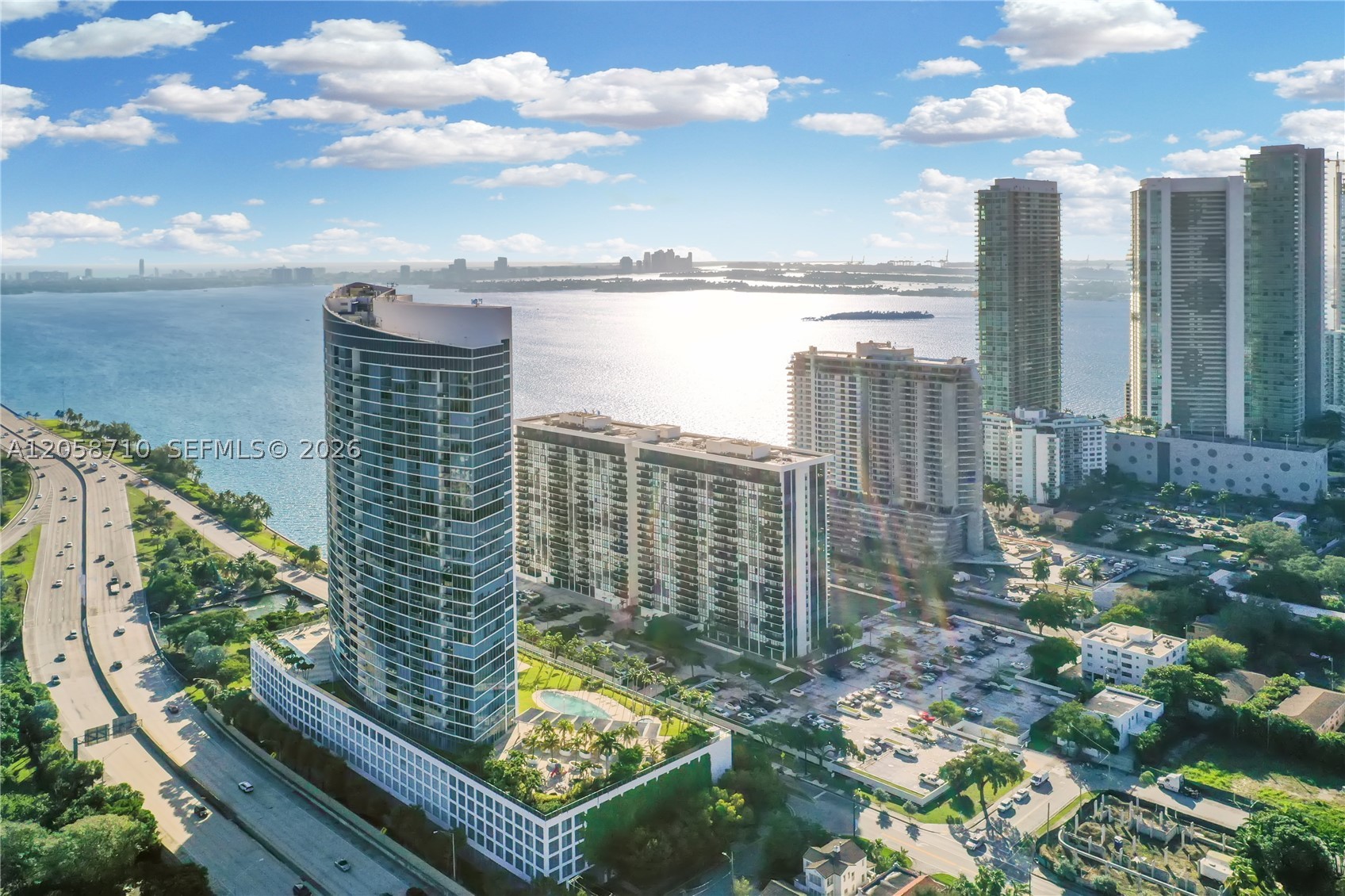 image Blue on the Bay48