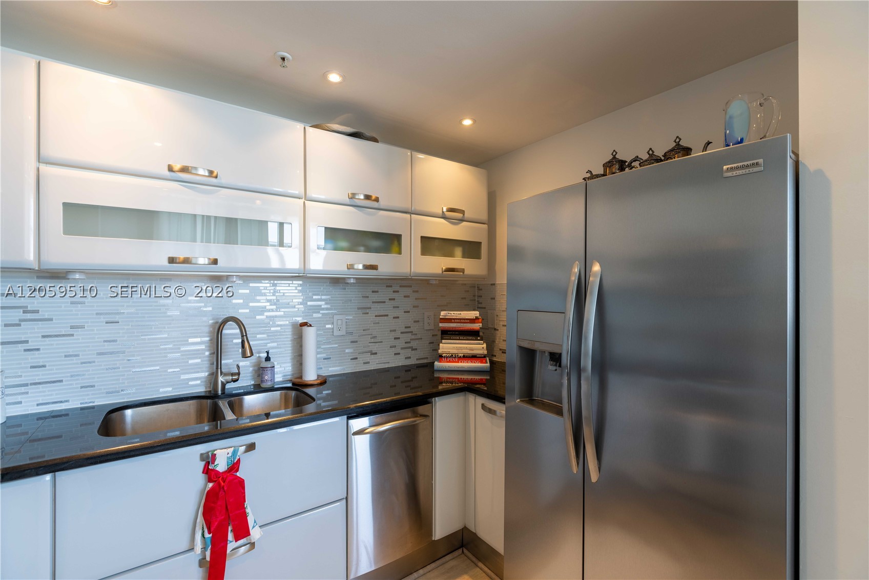 6580 Indian Crk Dr #510 Miami Beach, FL 33141
