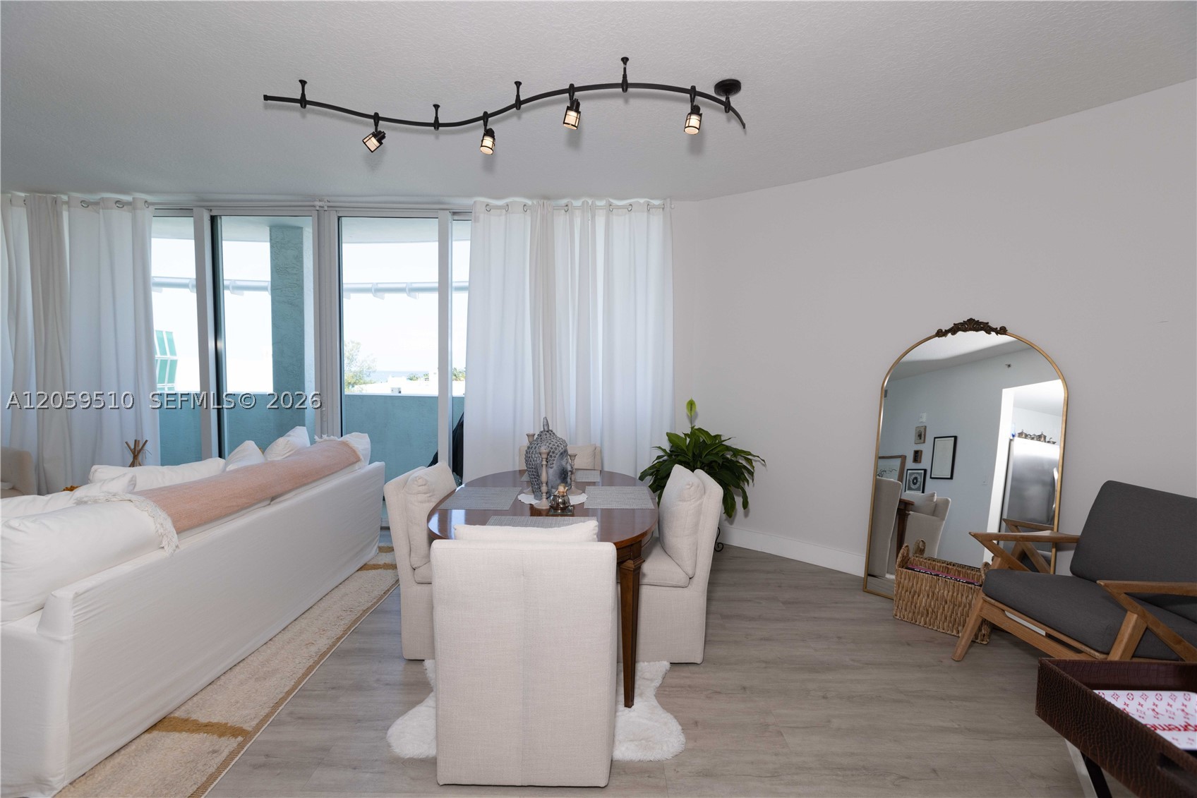 6580 Indian Crk Dr #510 Miami Beach, FL 33141