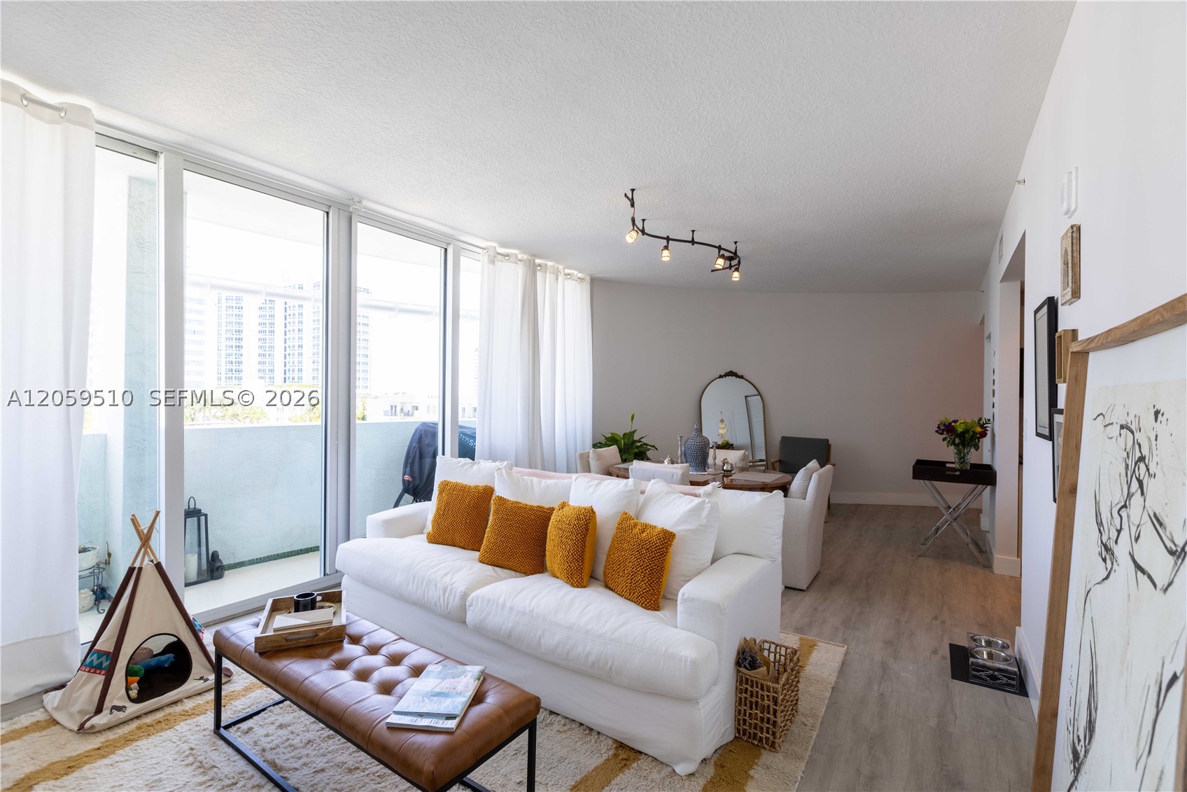 6580 Indian Crk Dr #510 Miami Beach, FL 33141