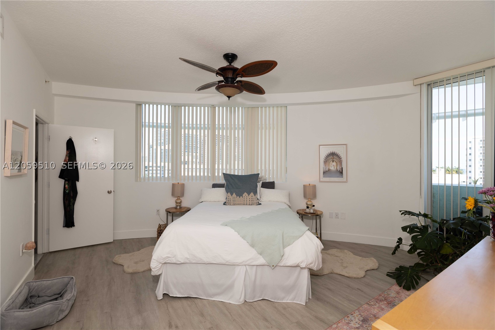 6580 Indian Crk Dr #510 Miami Beach, FL 33141