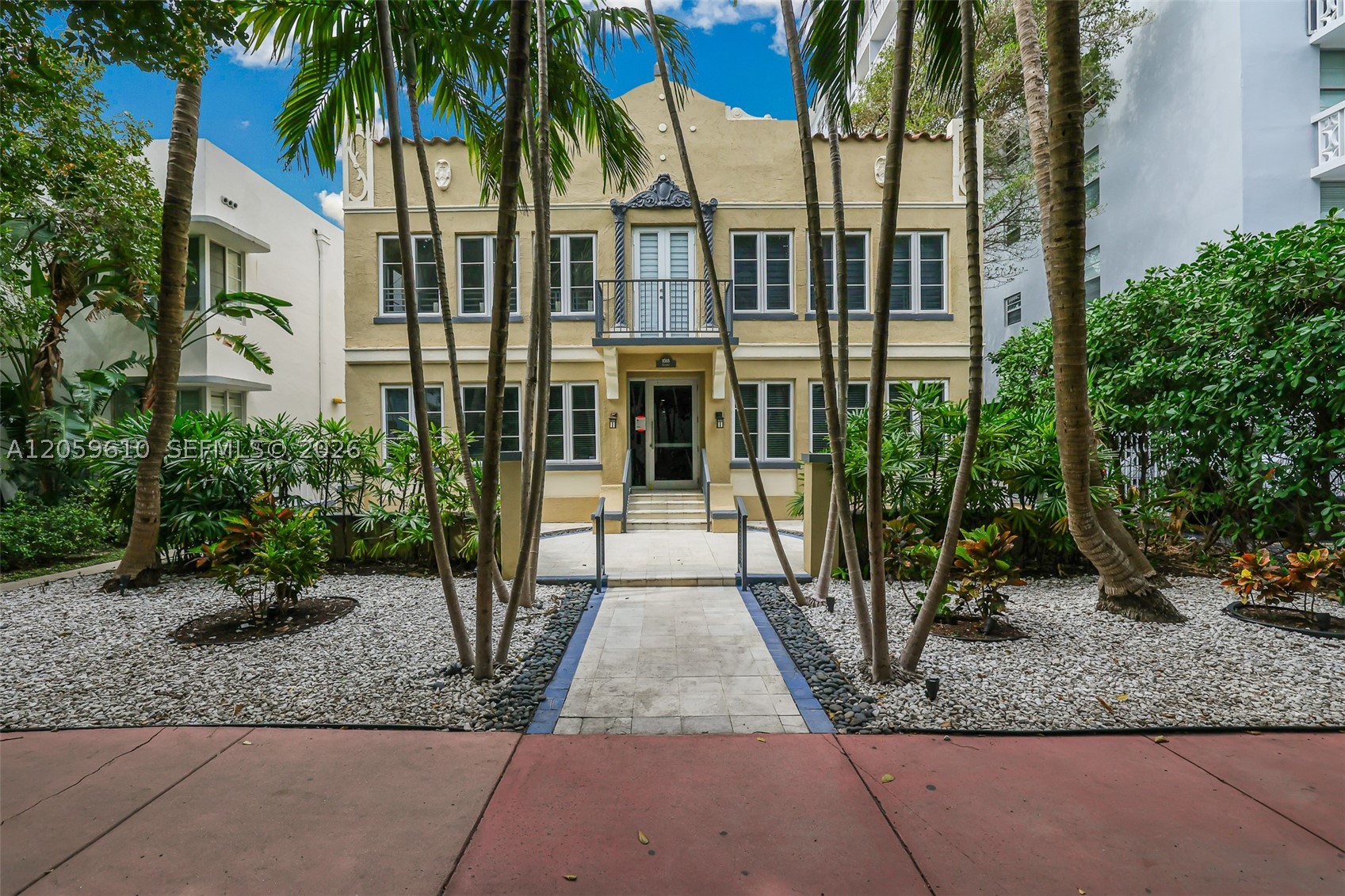 1018 Meridian Ave #2