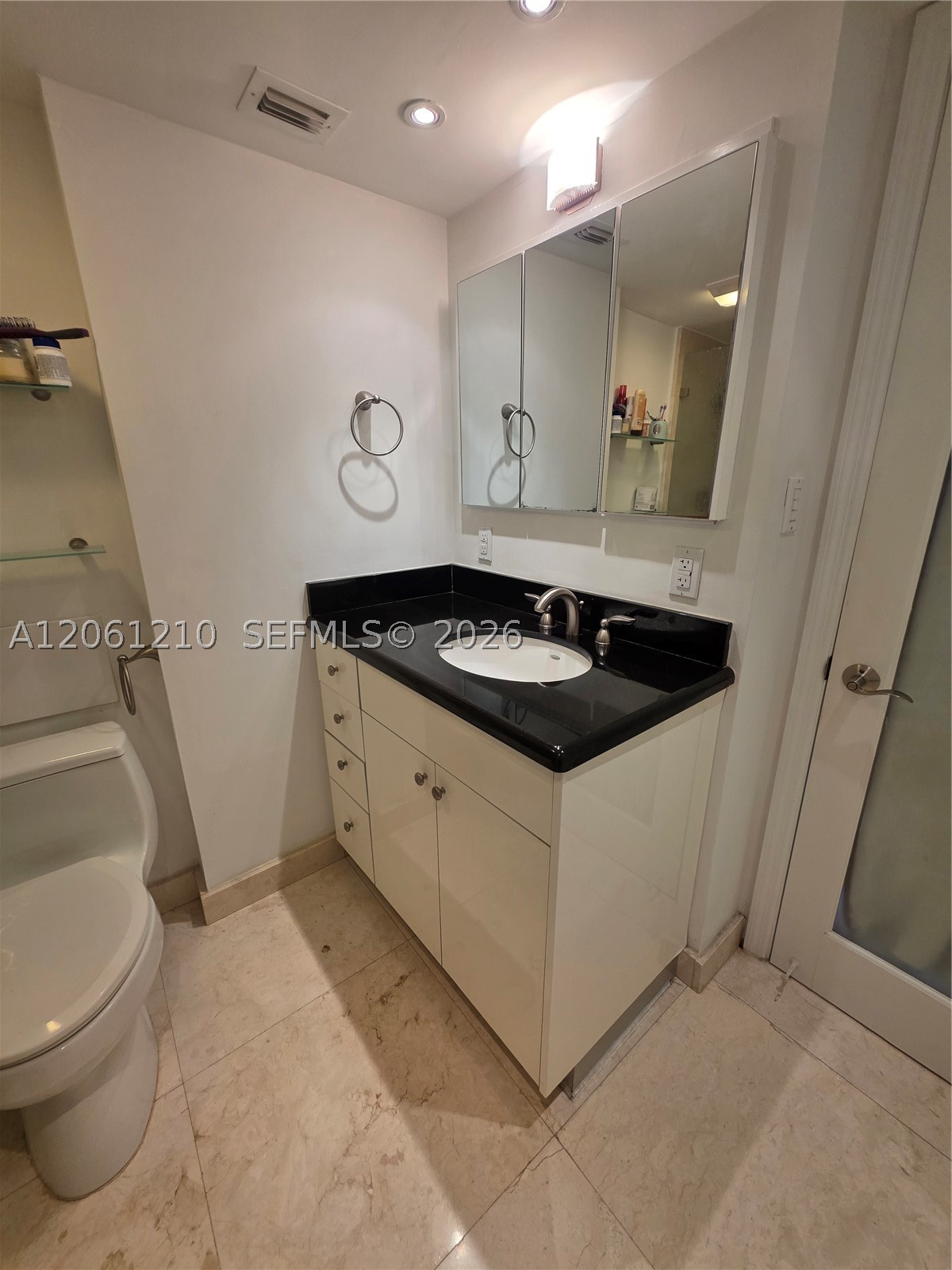 18081 Biscayne Blvd Boat Slip & Unit #1805 Aventura, FL 33160