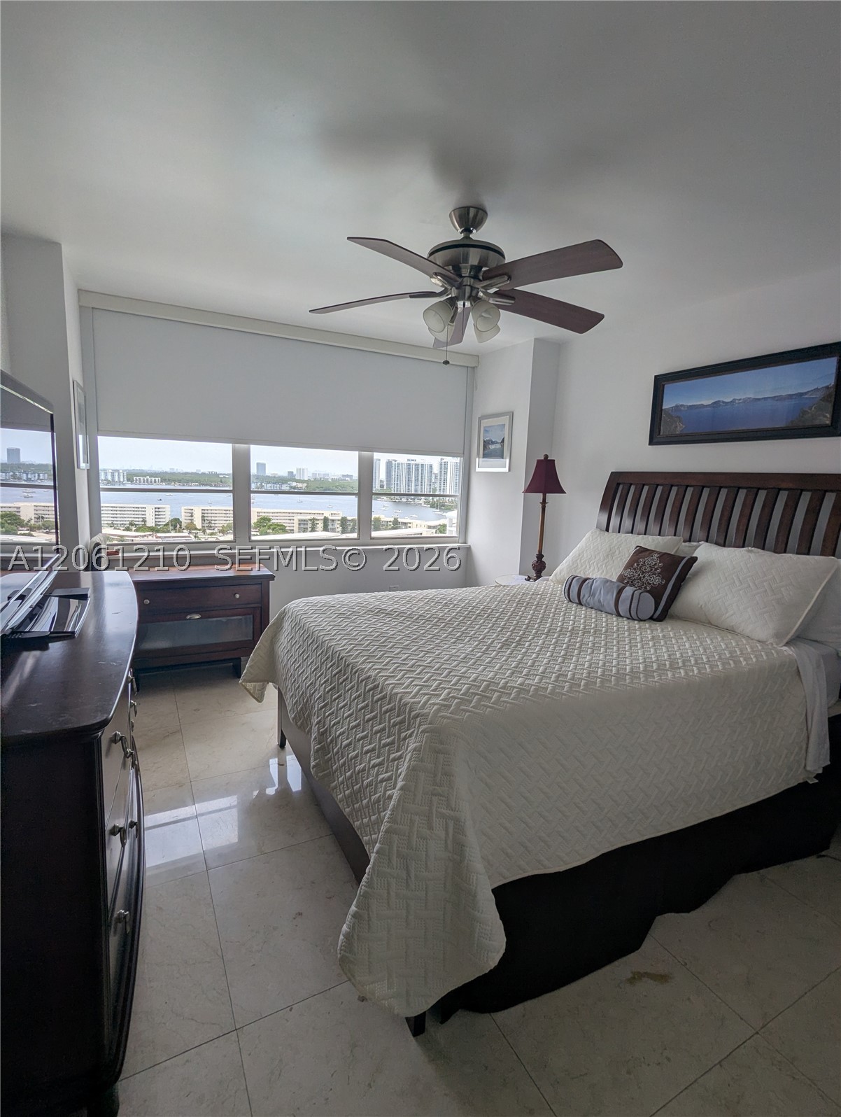 18081 Biscayne Blvd Boat Slip & Unit #1805 Aventura, FL 33160