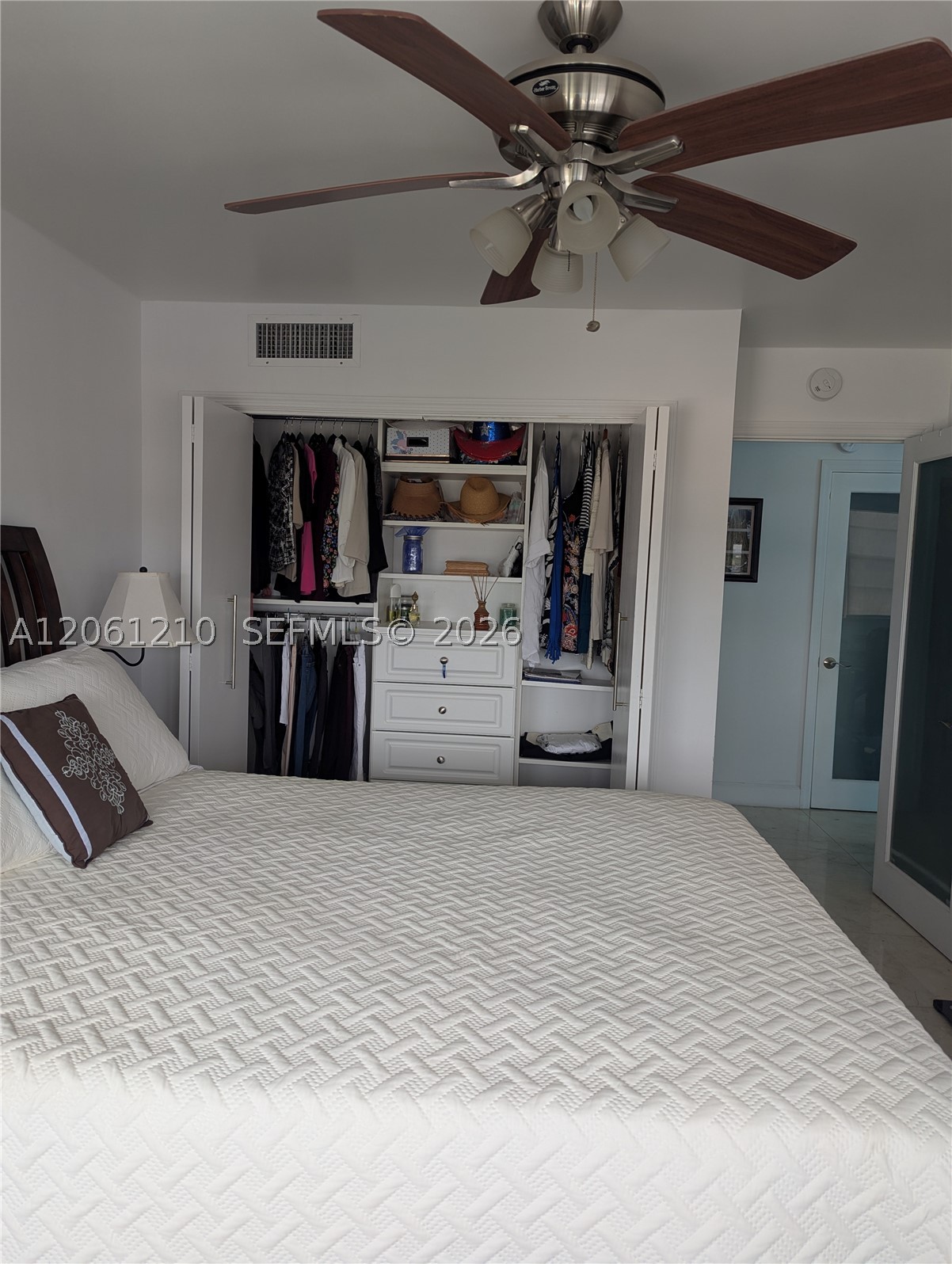 18081 Biscayne Blvd Boat Slip & Unit #1805 Aventura, FL 33160