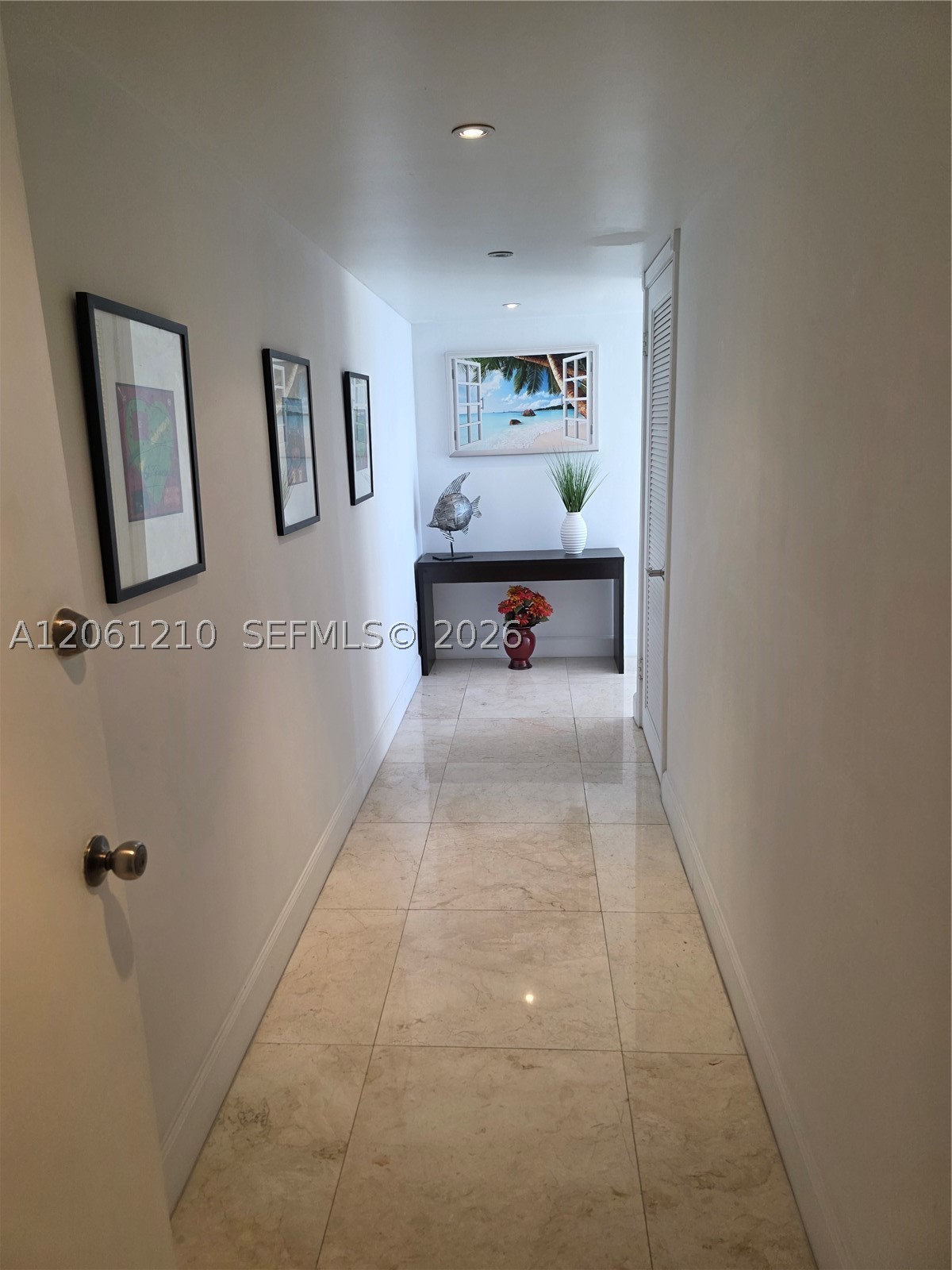 18081 Biscayne Blvd Boat Slip & Unit #1805 Aventura, FL 33160