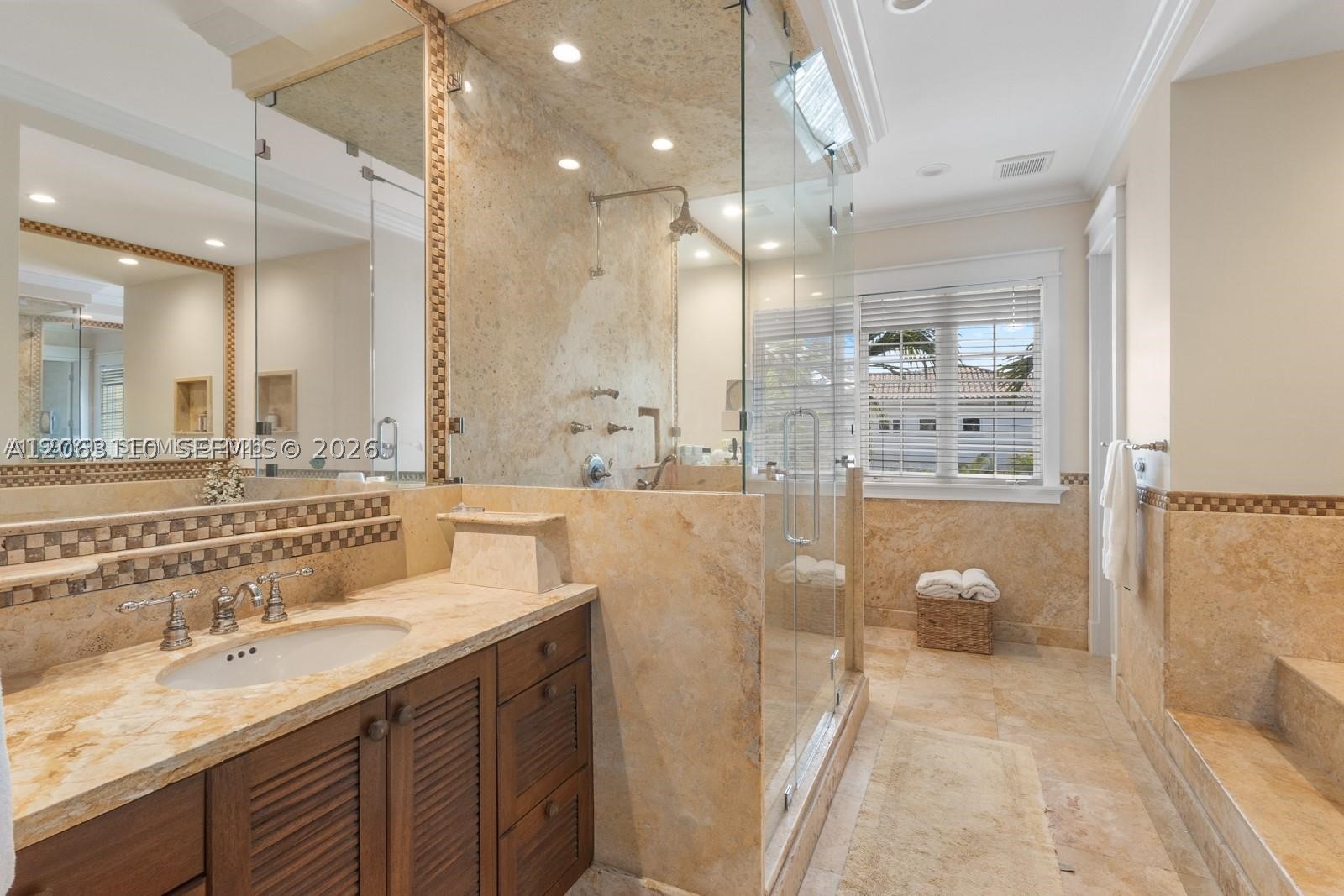 685 Harbor Ln Key Biscayne, FL 33149
