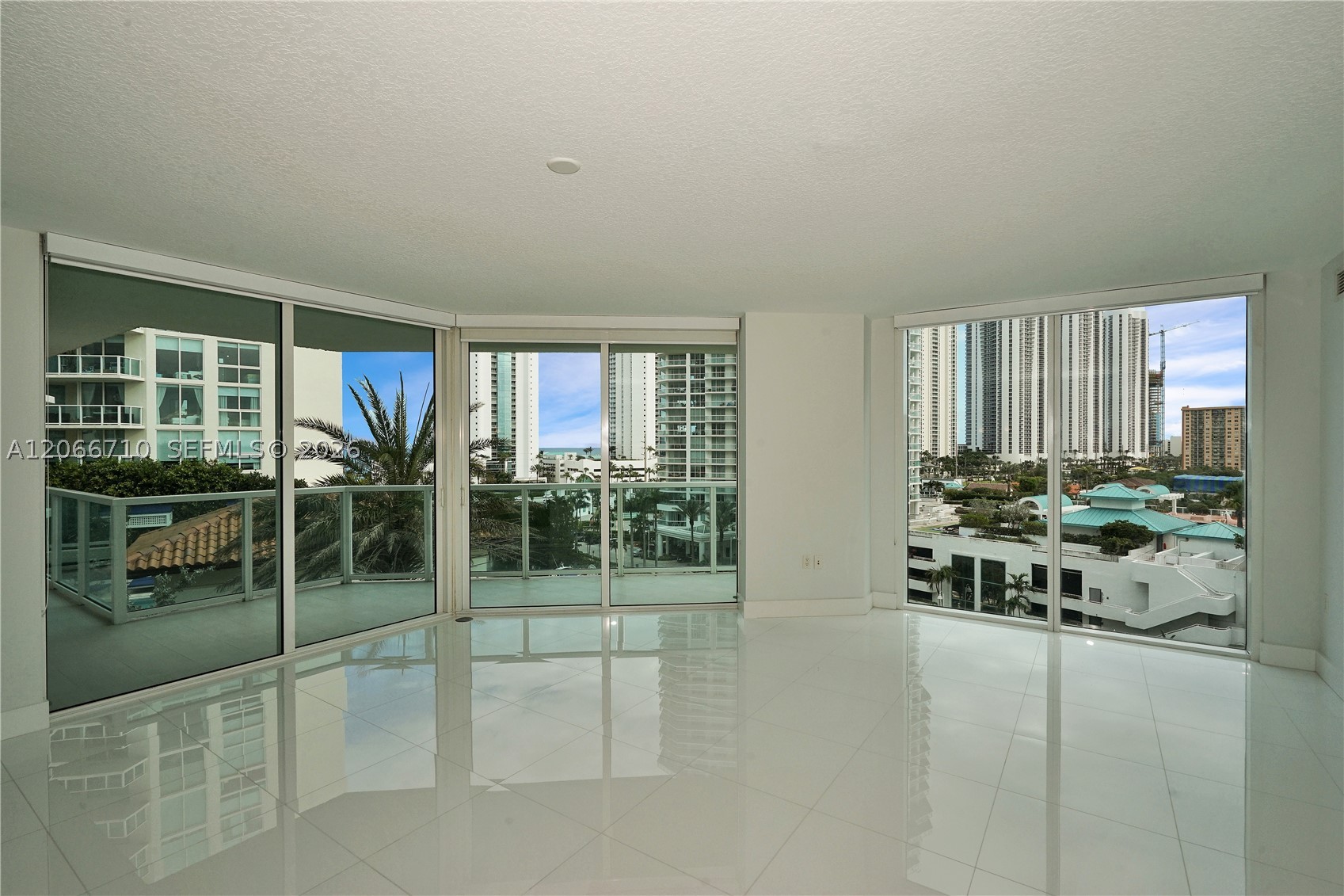 image St Tropez Sunny Isles22