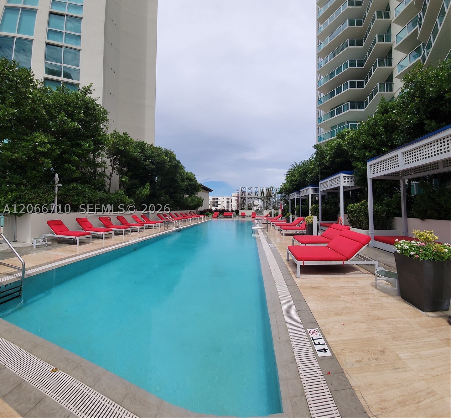 image St Tropez Sunny Isles26