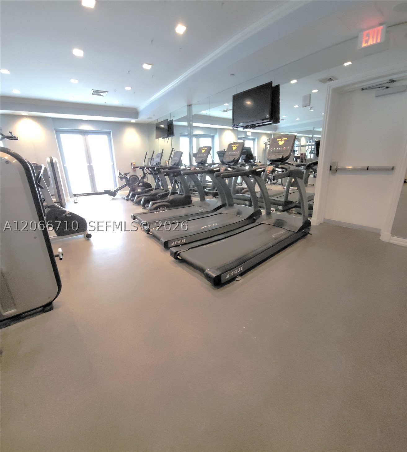 image St Tropez Sunny Isles29