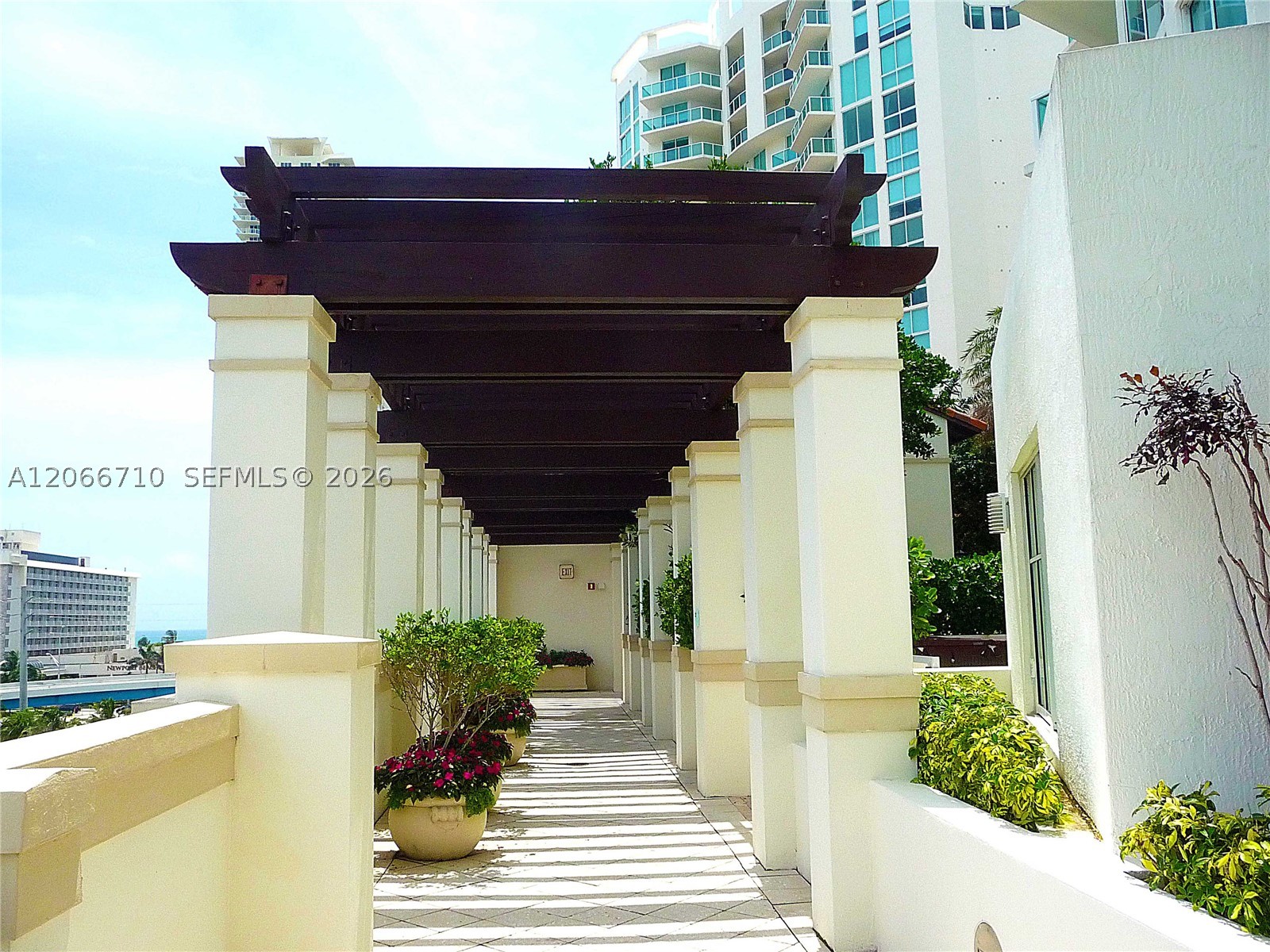 image St Tropez Sunny Isles32
