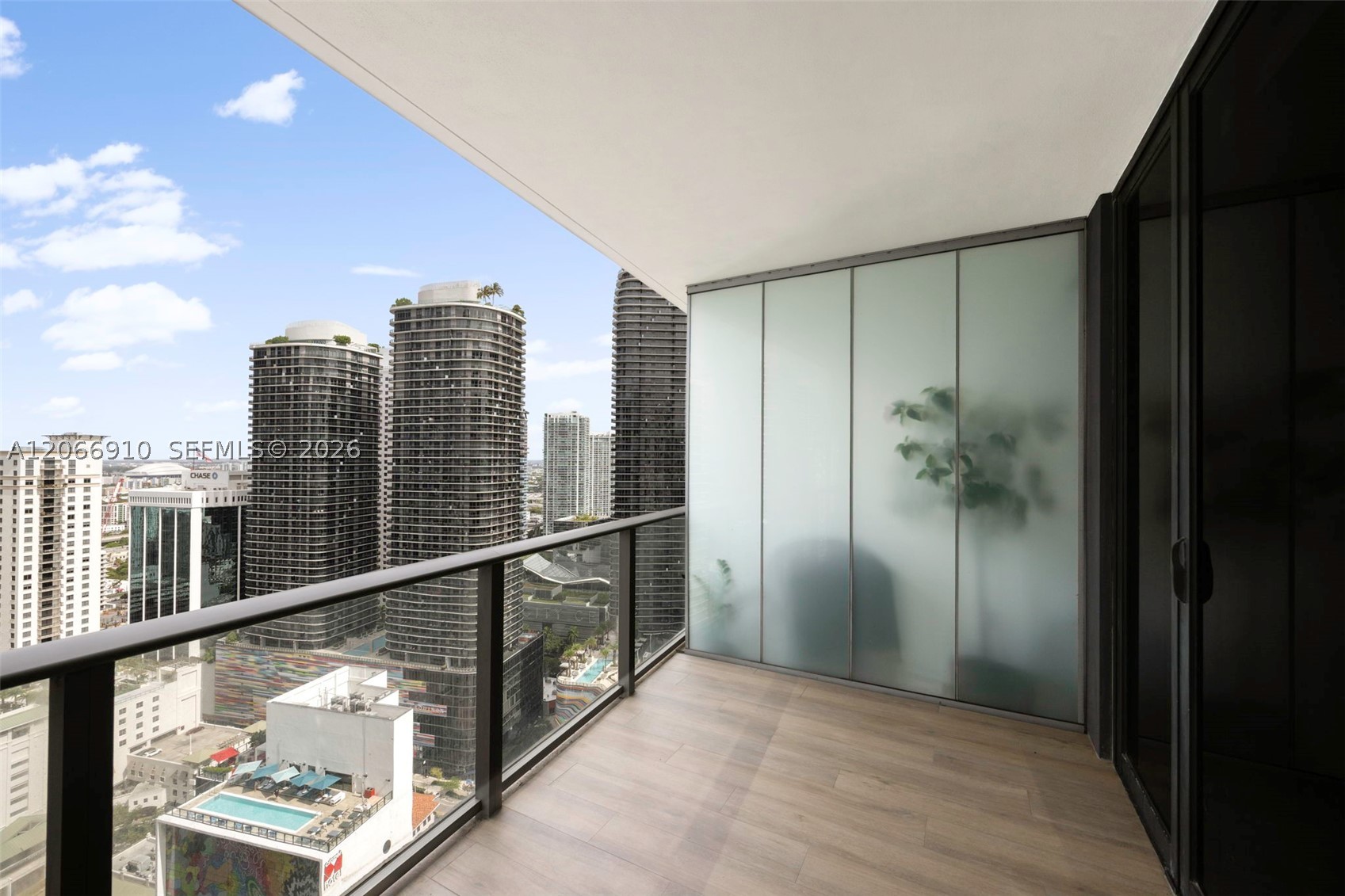 image 1010 Brickell14
