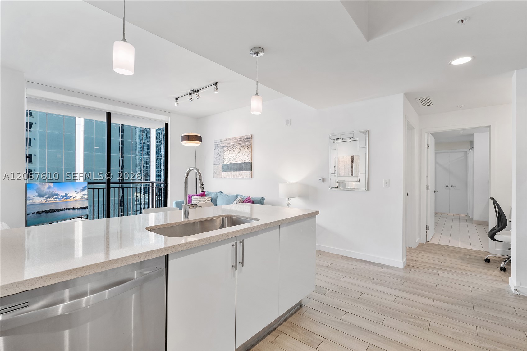 image Nine at Mary Brickell Village18