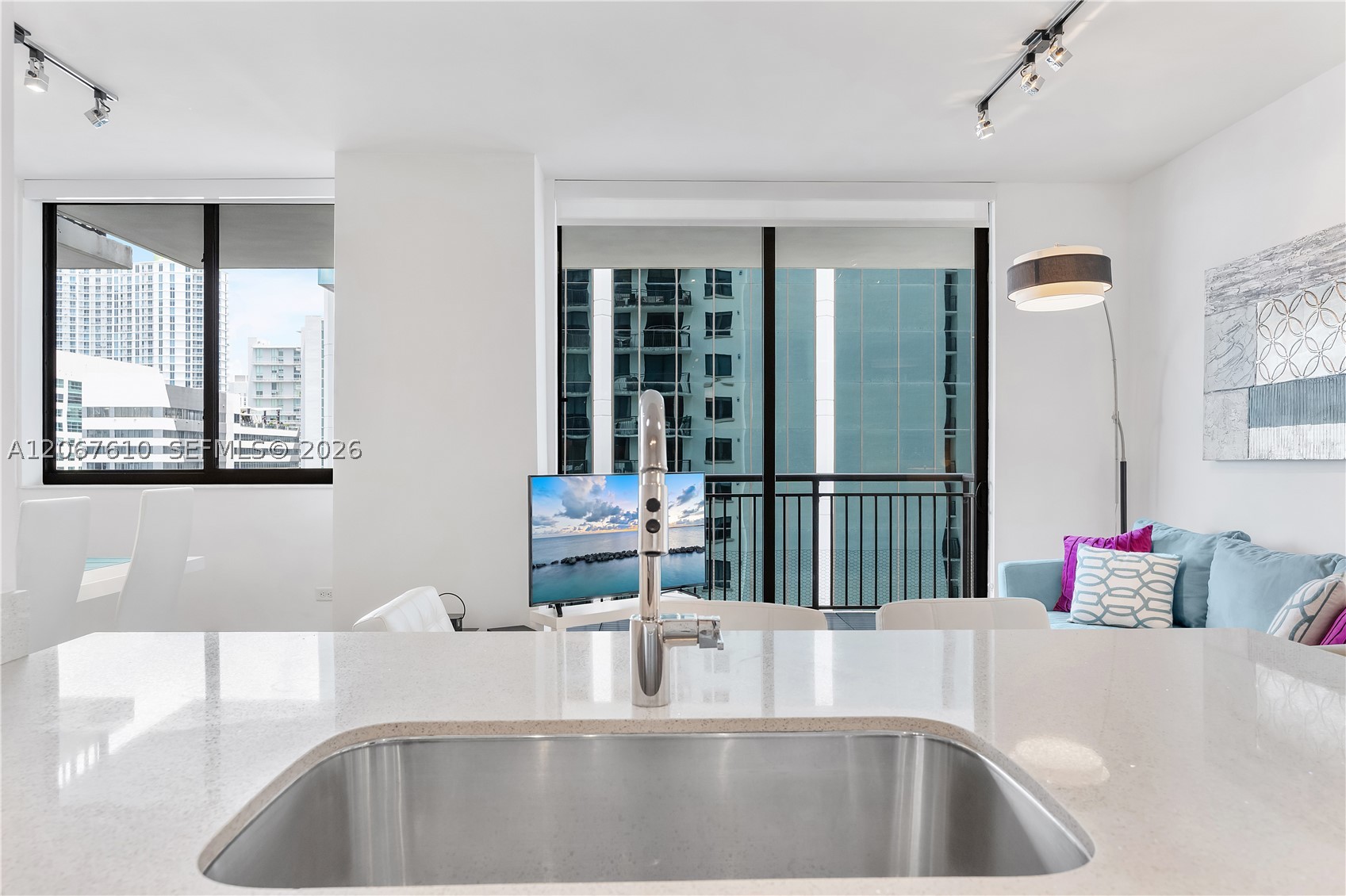 image Nine at Mary Brickell Village19