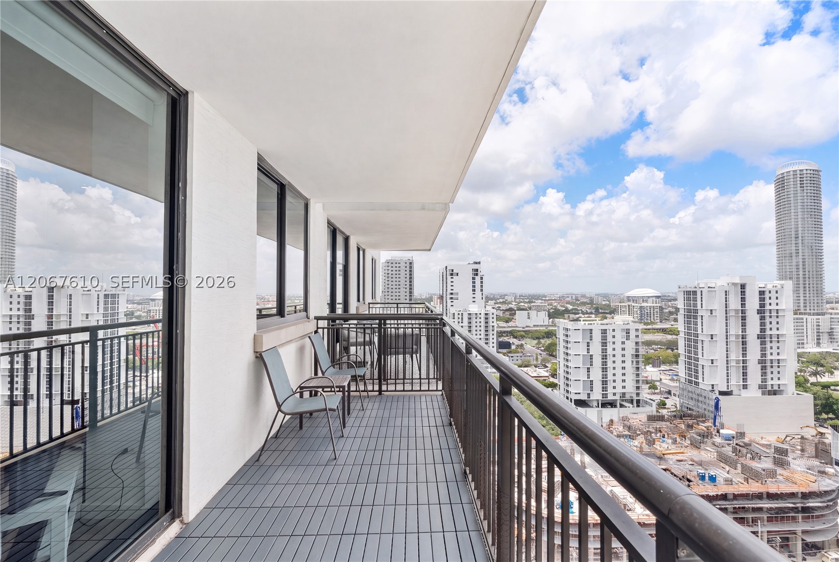 image Nine at Mary Brickell Village32