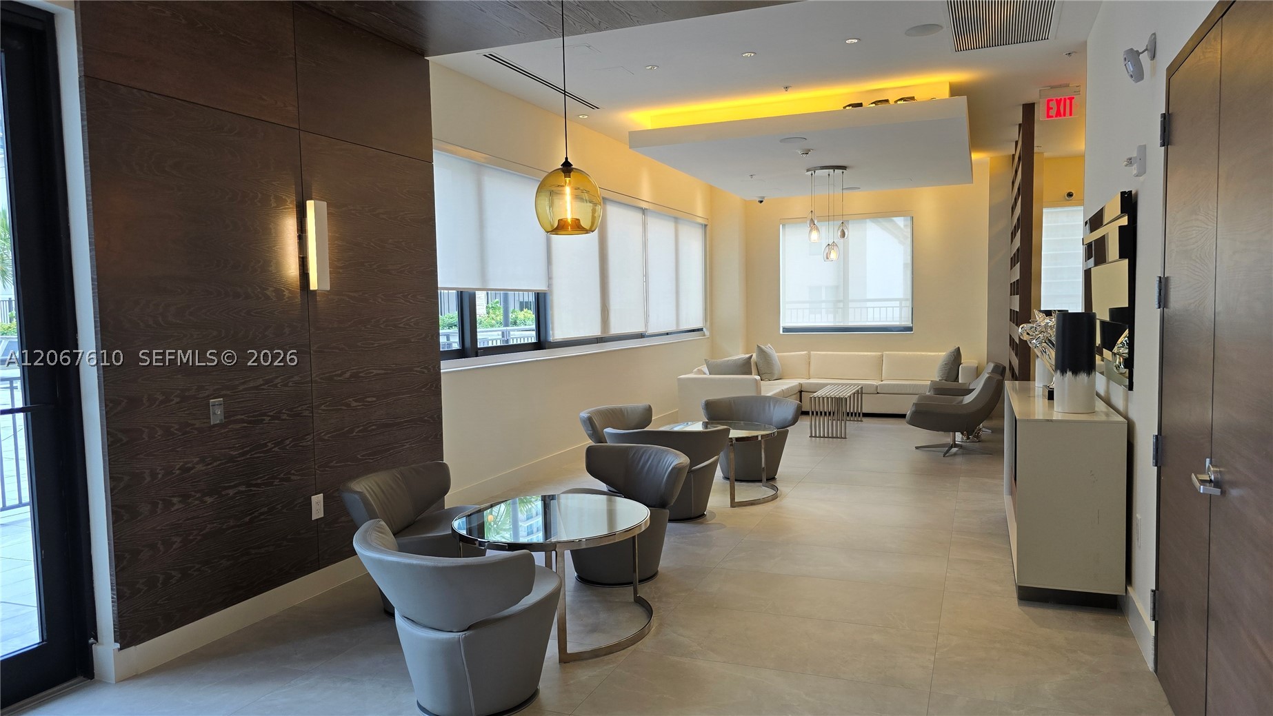 image Nine at Mary Brickell Village47