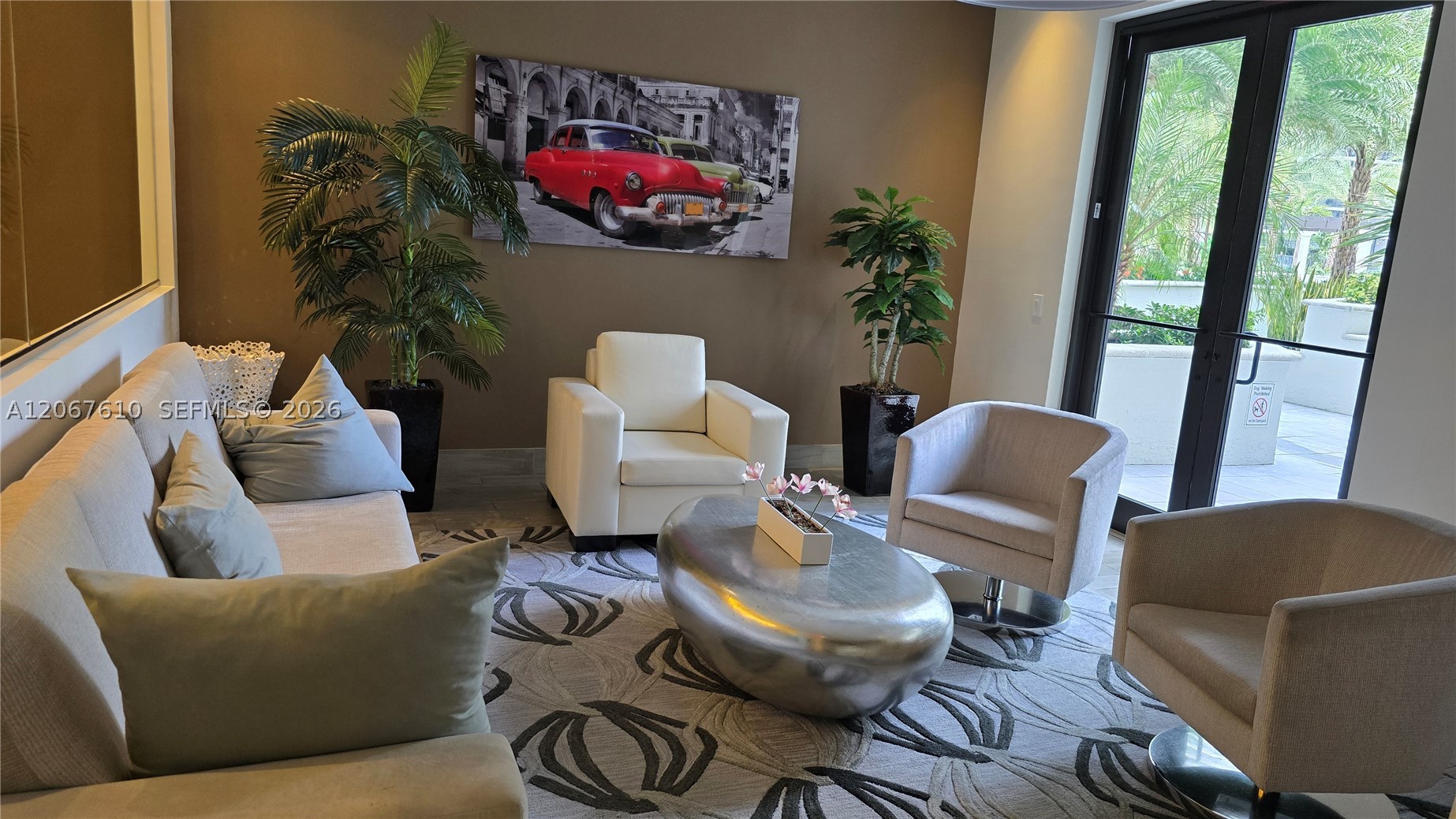 image Nine at Mary Brickell Village51