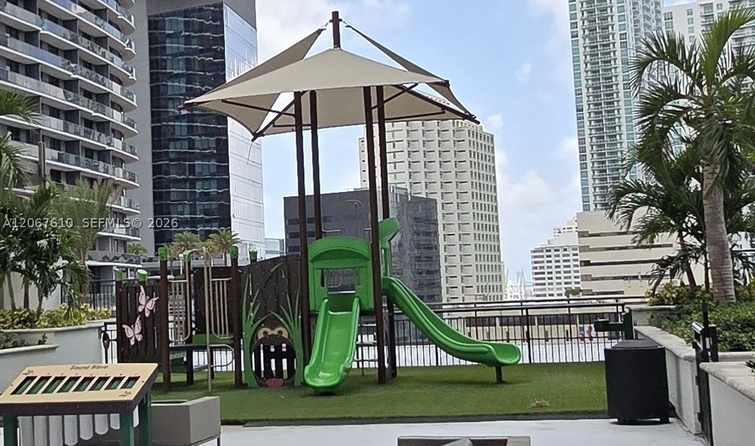 image Nine at Mary Brickell Village59