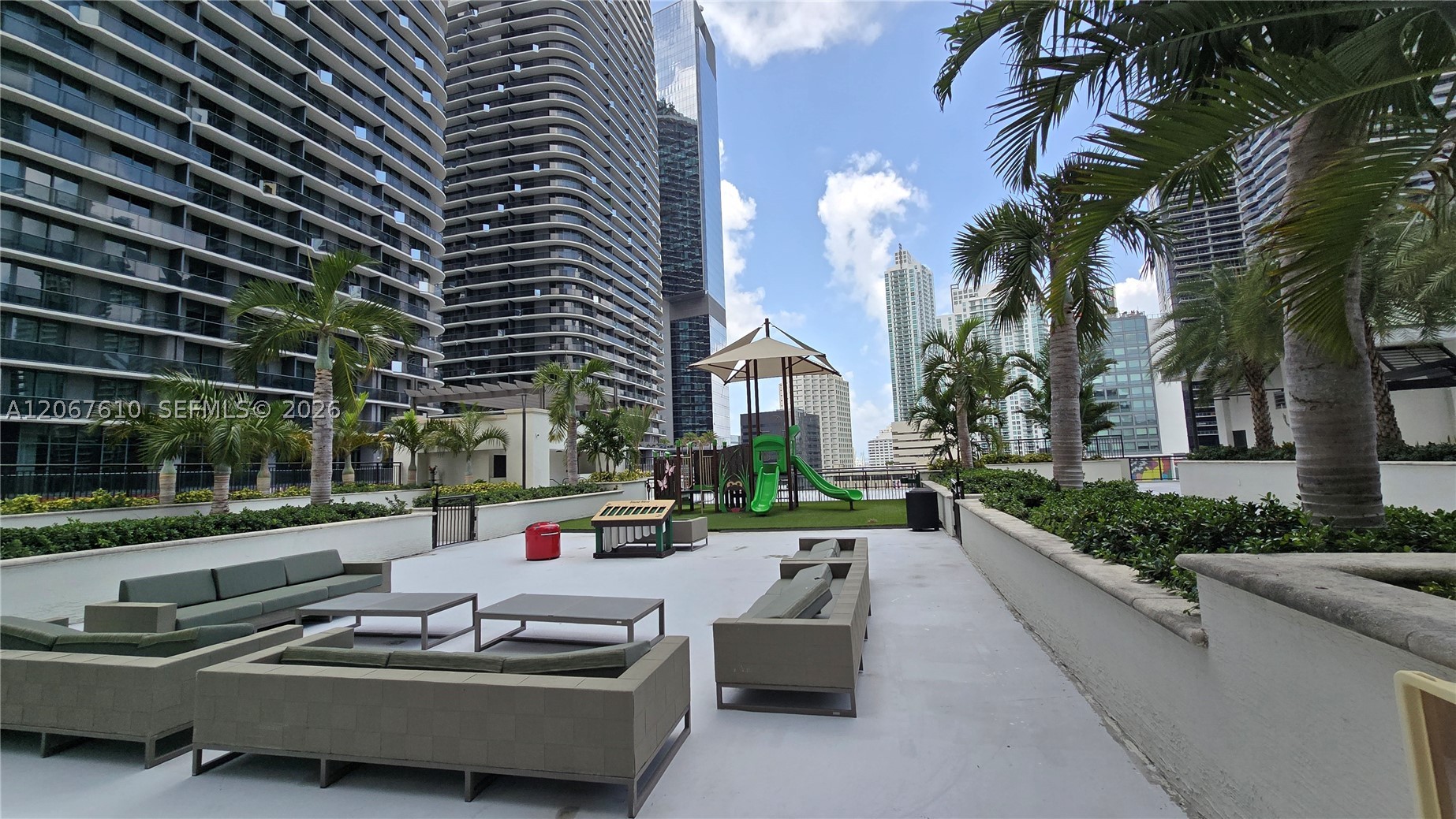 image Nine at Mary Brickell Village60