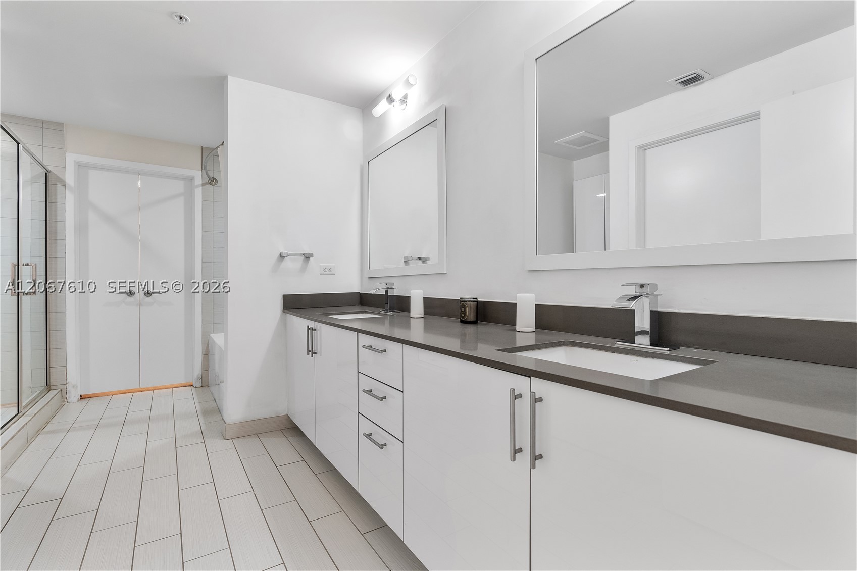 image Nine at Mary Brickell Village6