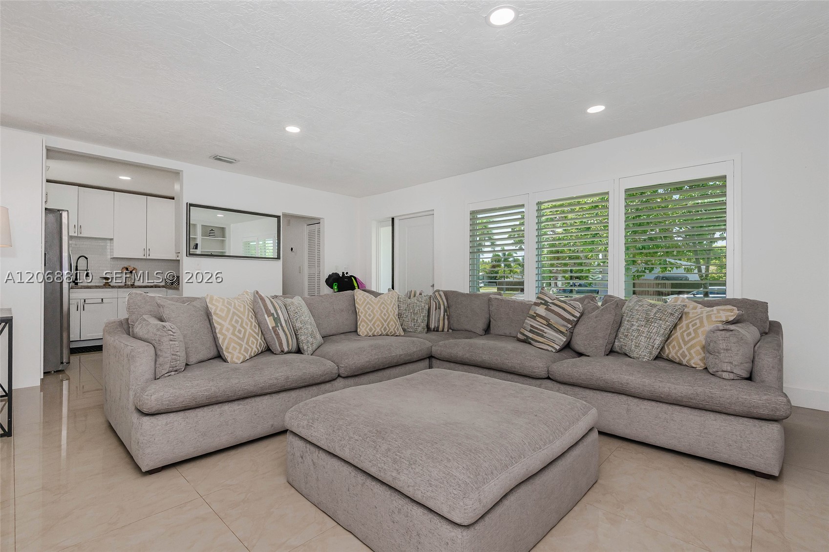 18145 SW 95th Ct Palmetto Bay, FL 33157