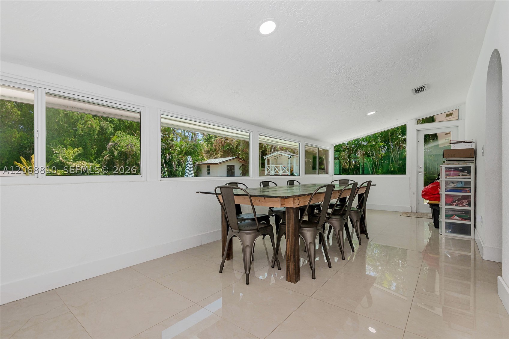 18145 SW 95th Ct Palmetto Bay, FL 33157