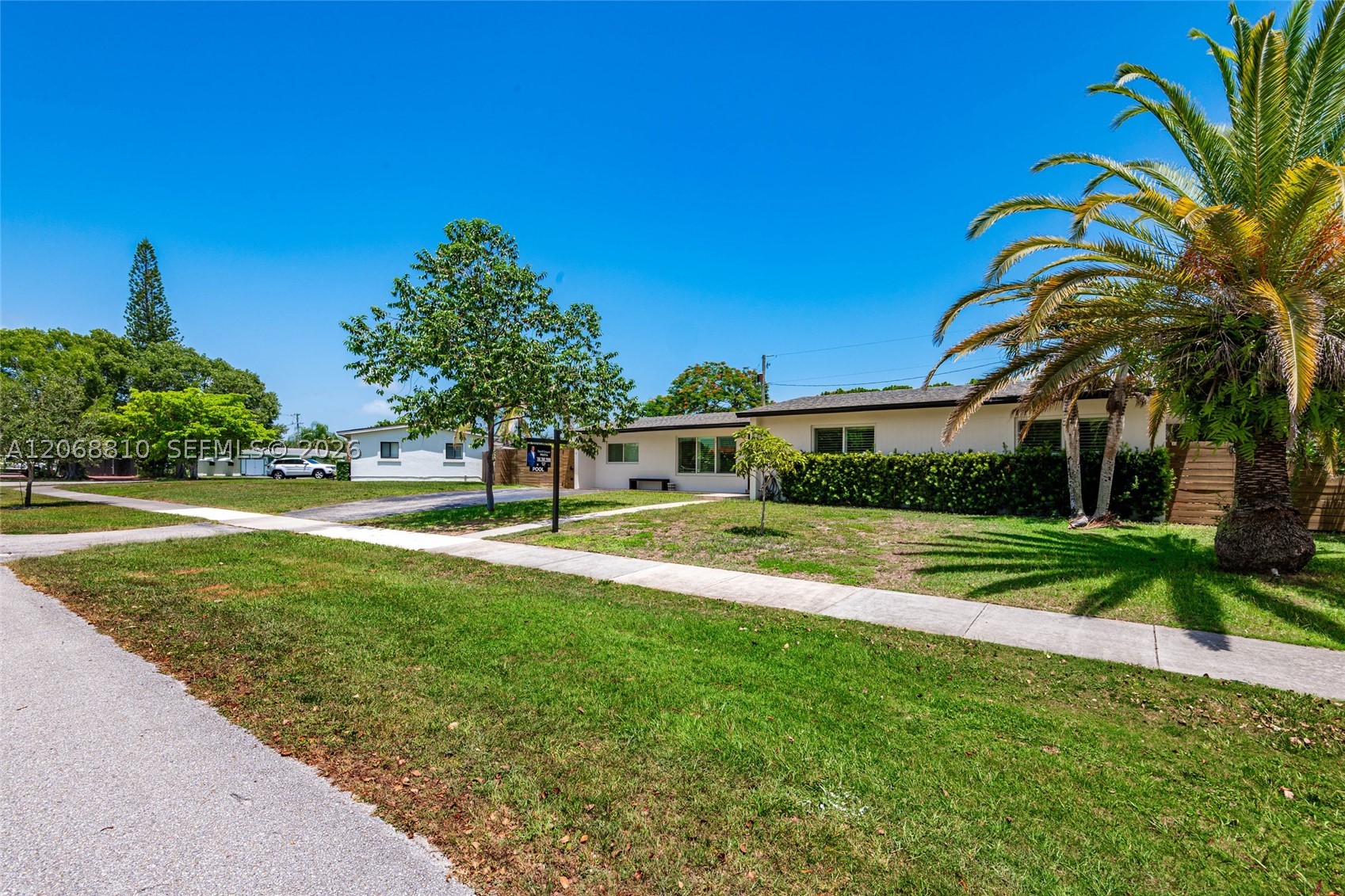 18145 SW 95th Ct Palmetto Bay, FL 33157