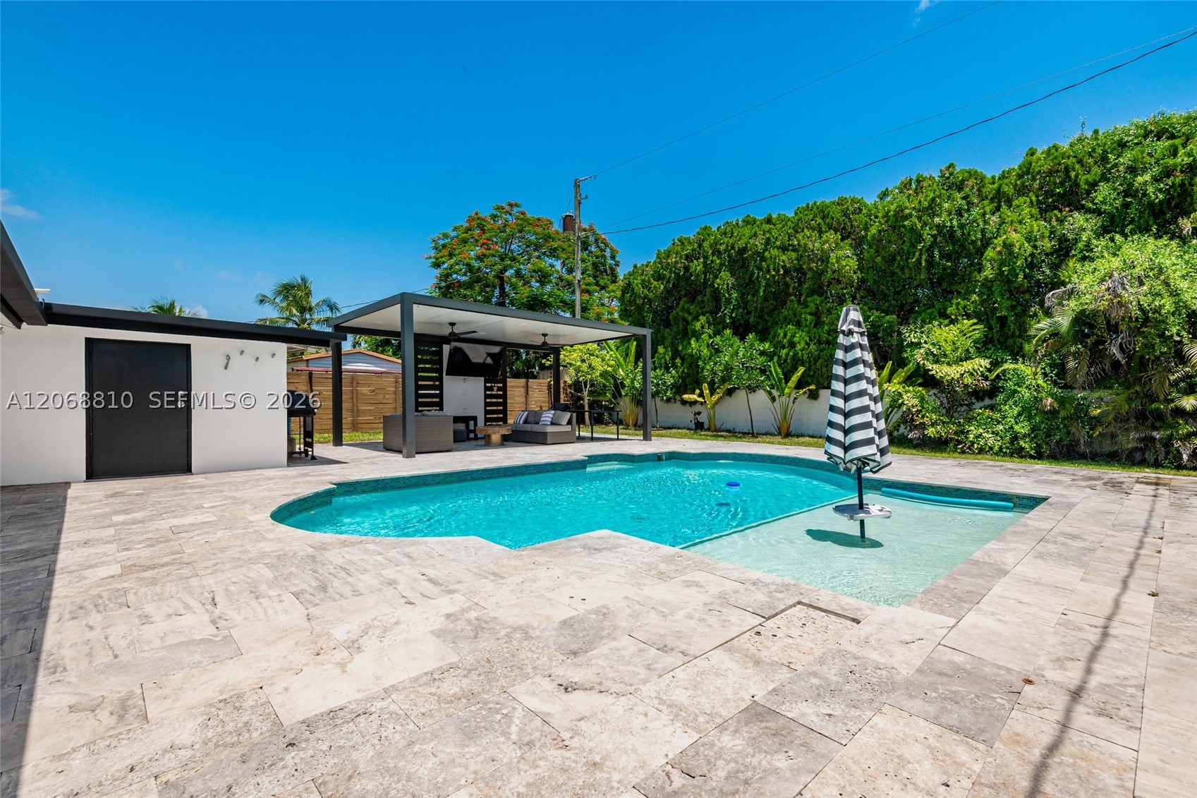 18145 SW 95th Ct Palmetto Bay, FL 33157