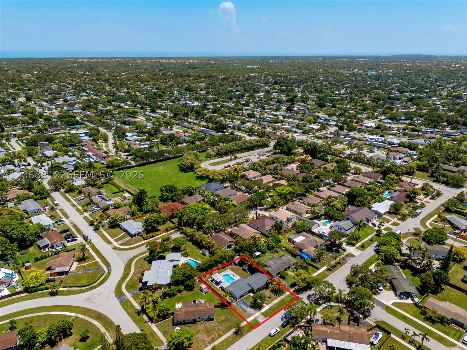 18145 SW 95th Ct Palmetto Bay, FL 33157