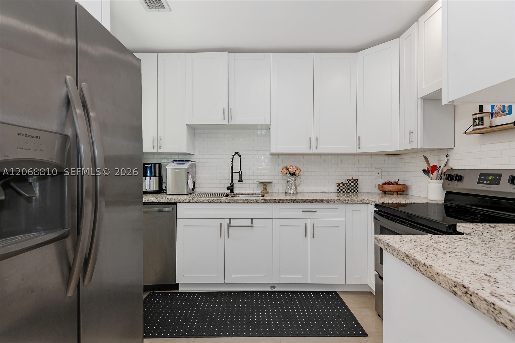18145 SW 95th Ct Palmetto Bay, FL 33157