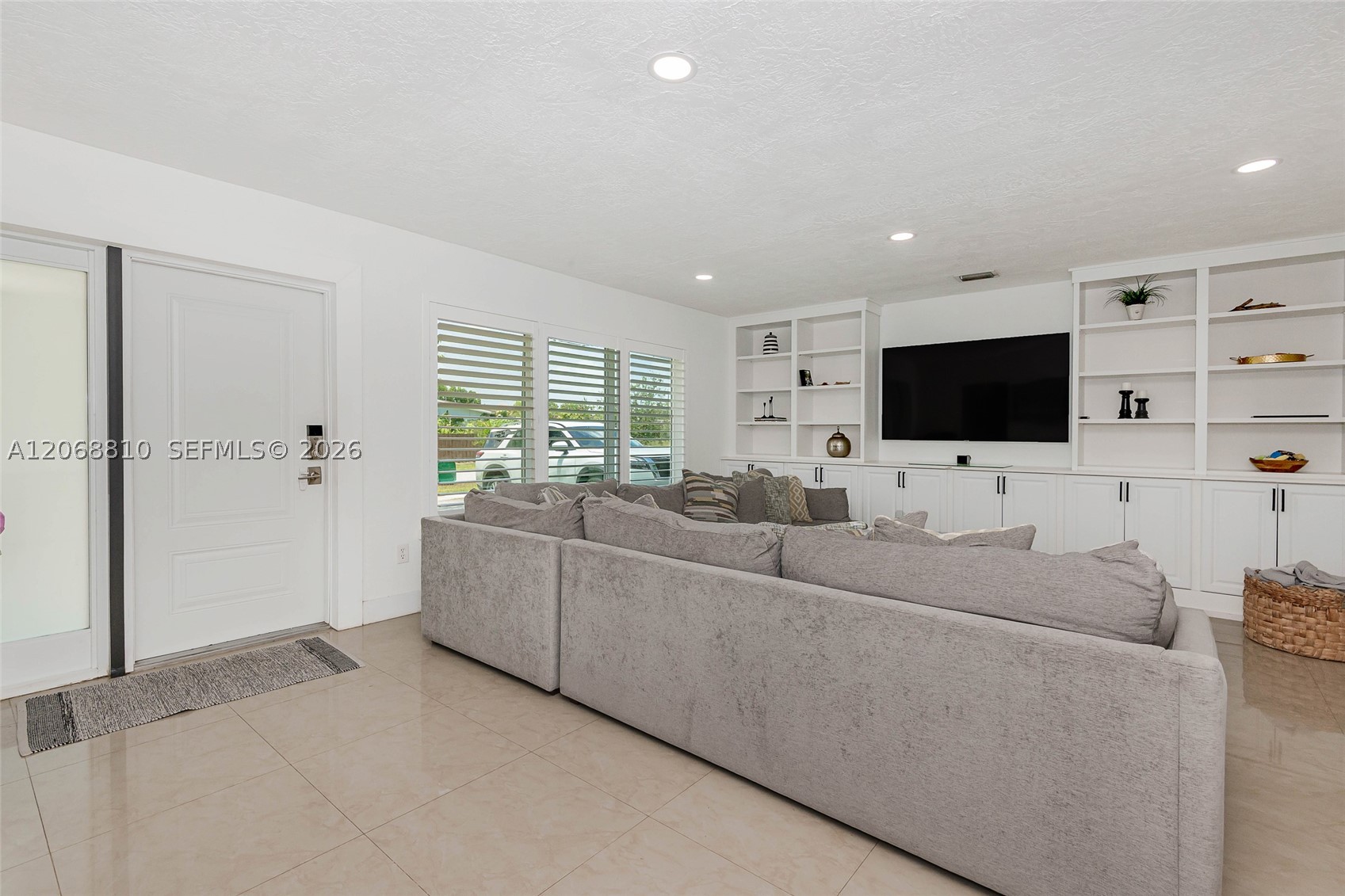 18145 SW 95th Ct Palmetto Bay, FL 33157