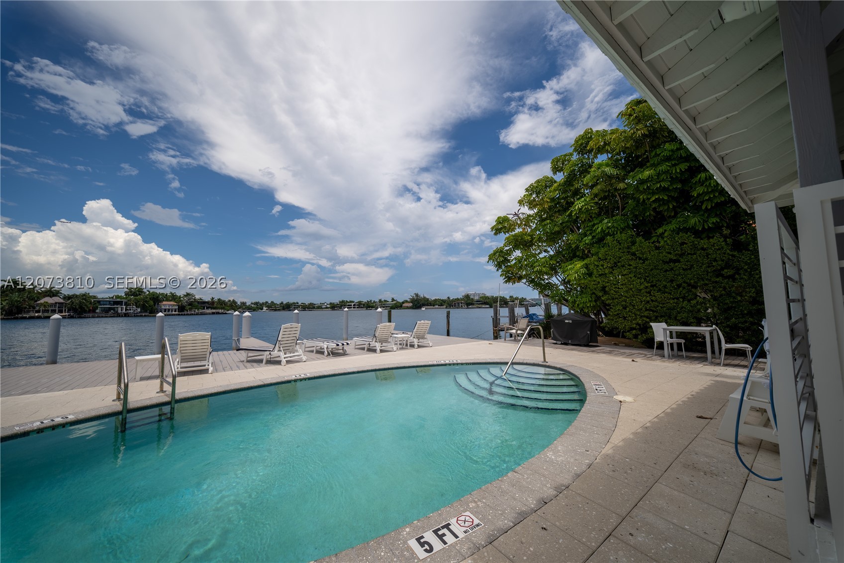 405 N Hibiscus Dr #202 Miami Beach, FL 33139