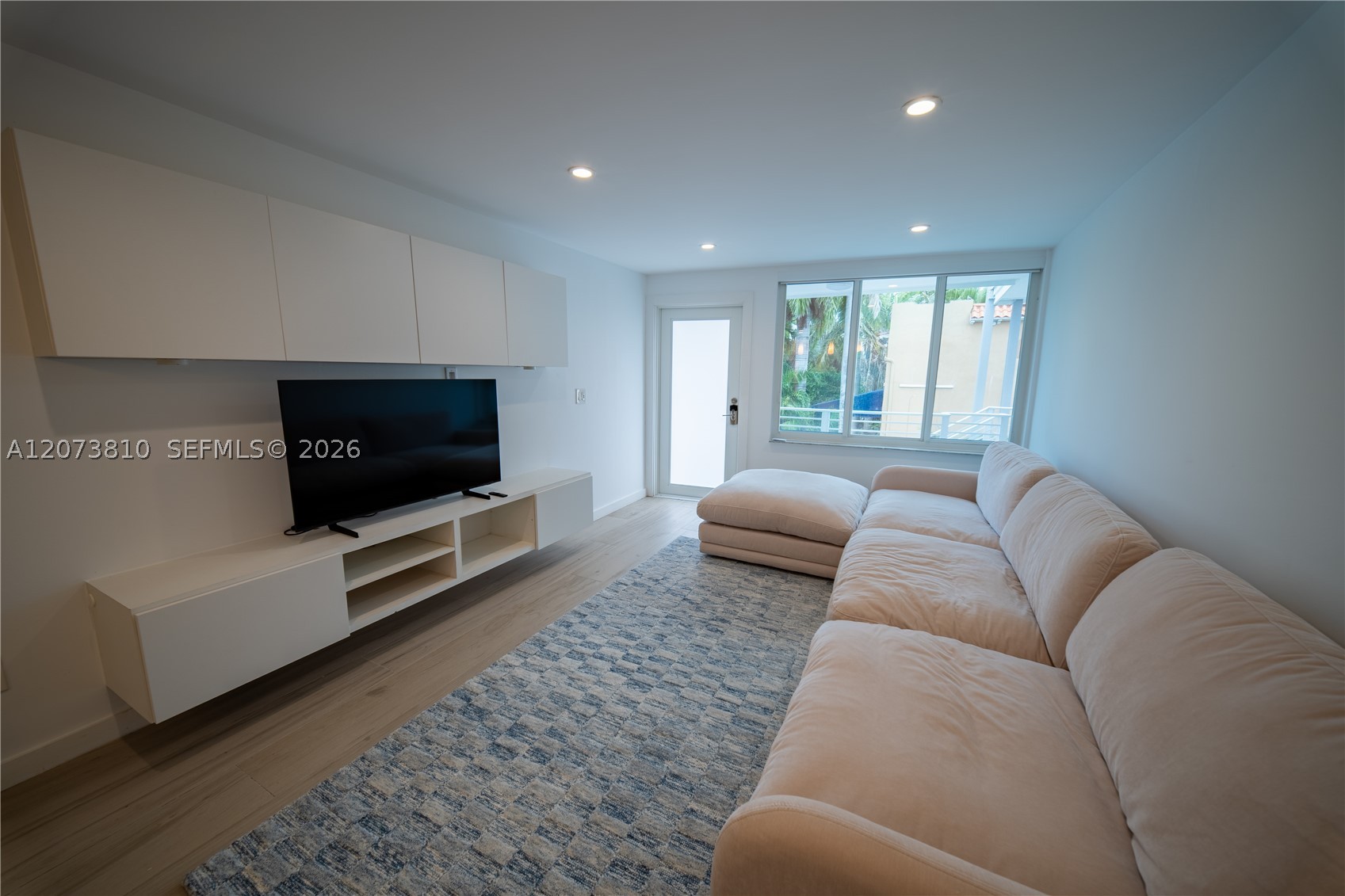 405 N Hibiscus Dr #202 Miami Beach, FL 33139