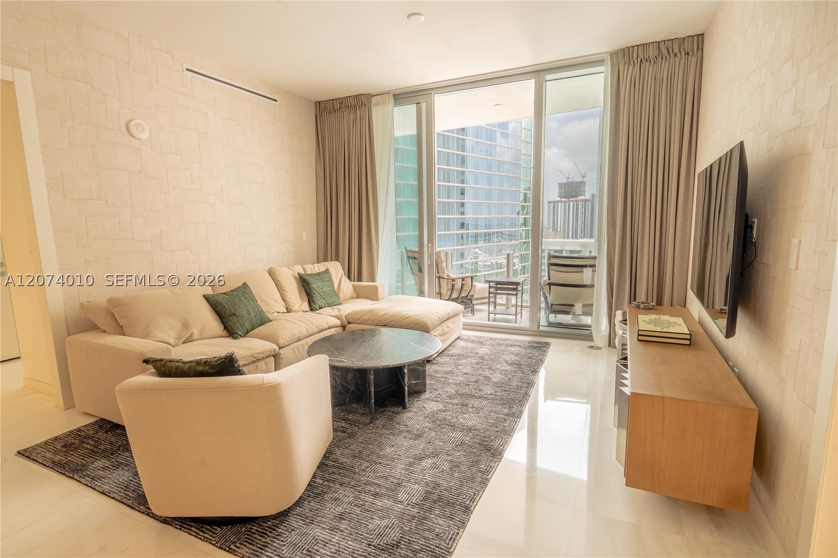 300 Biscayne Blvd Way #3109W Miami, FL 33131