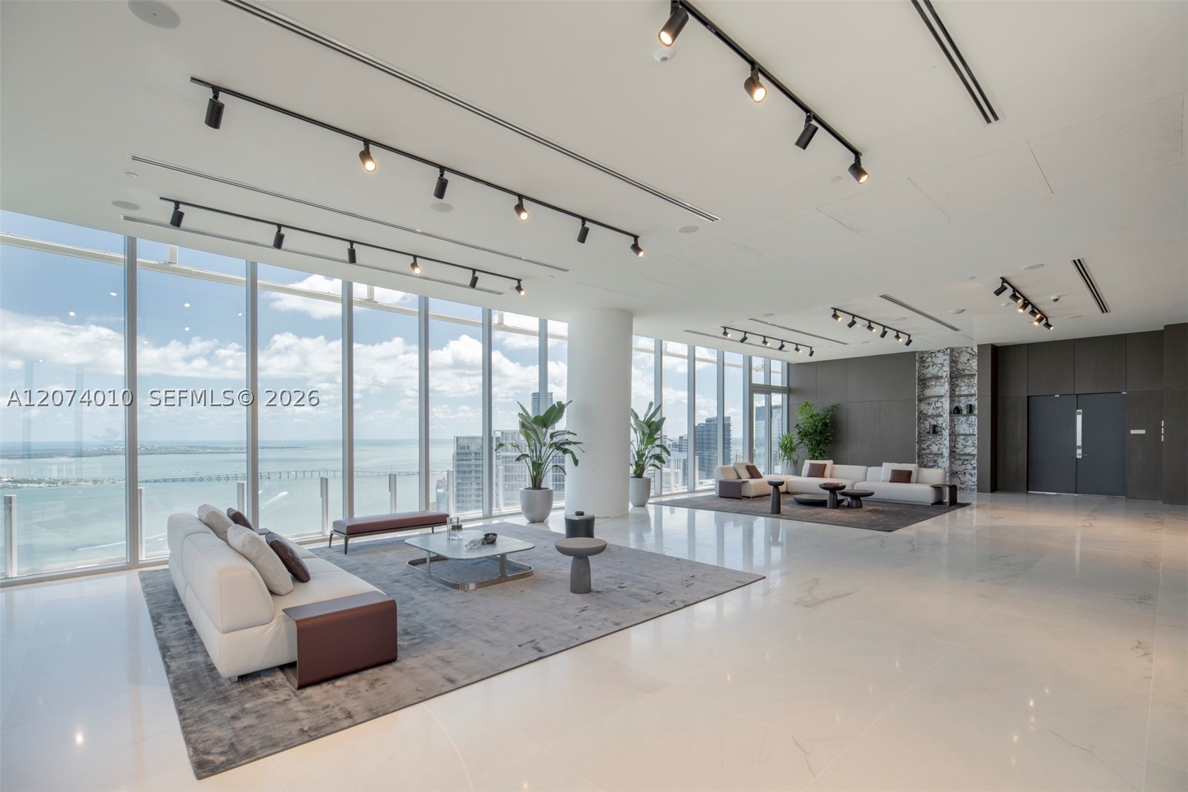 300 Biscayne Blvd Way #3109W Miami, FL 33131