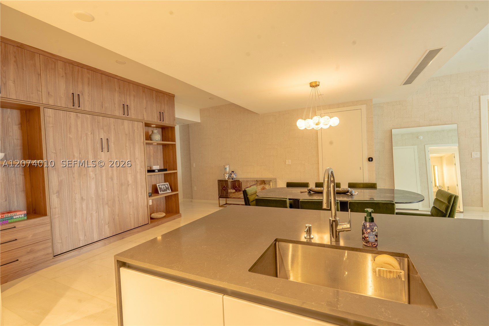 300 Biscayne Blvd Way #3109W Miami, FL 33131