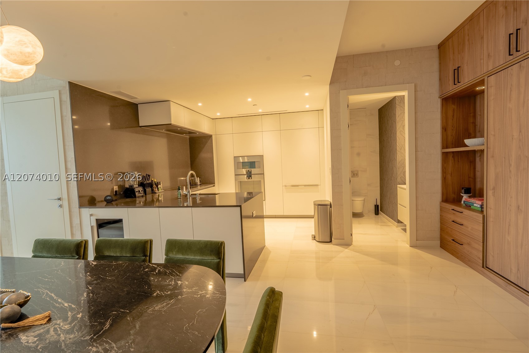 300 Biscayne Blvd Way #3109W Miami, FL 33131