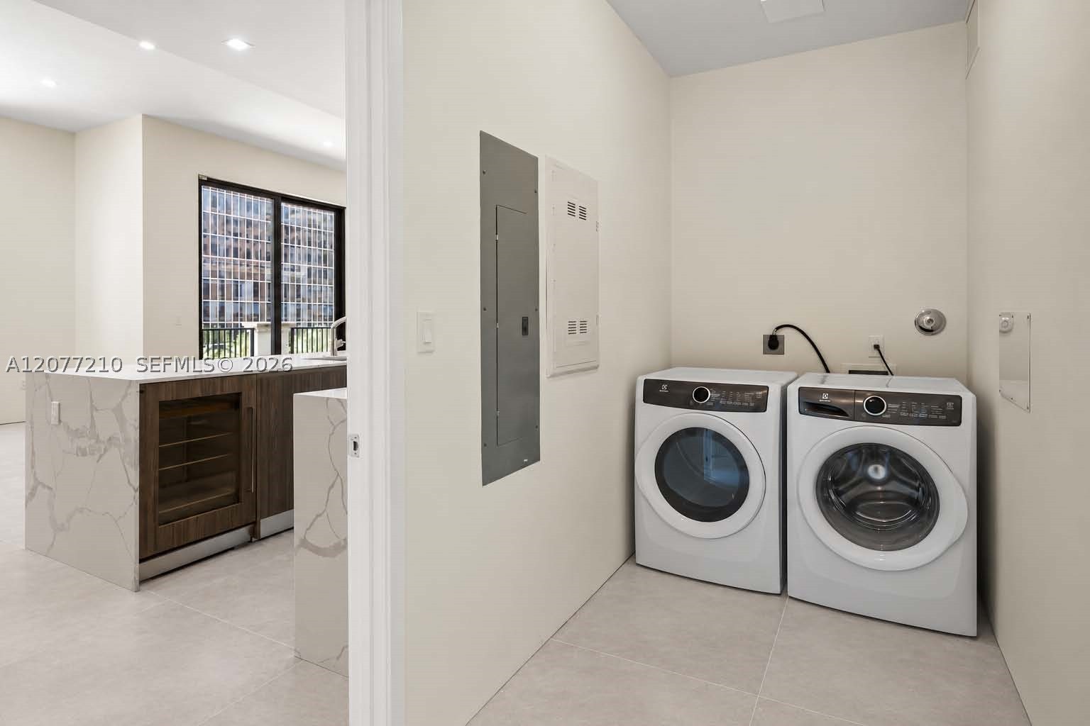 275 Giralda Ave #6A Coral Gables, FL 33134