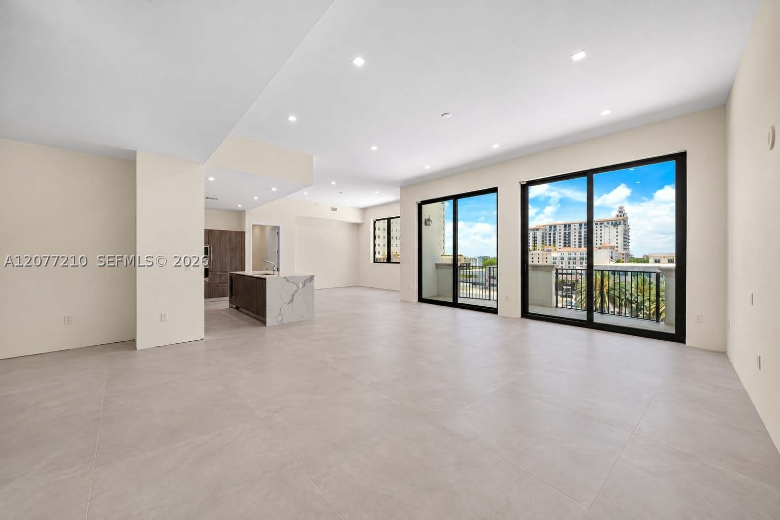 275 Giralda Ave #6A Coral Gables, FL 33134