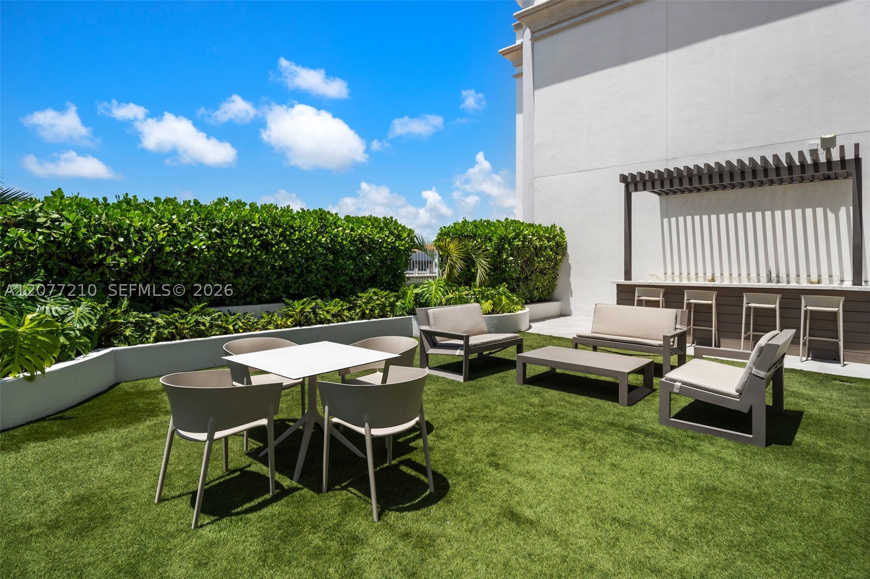 275 Giralda Ave #6A Coral Gables, FL 33134