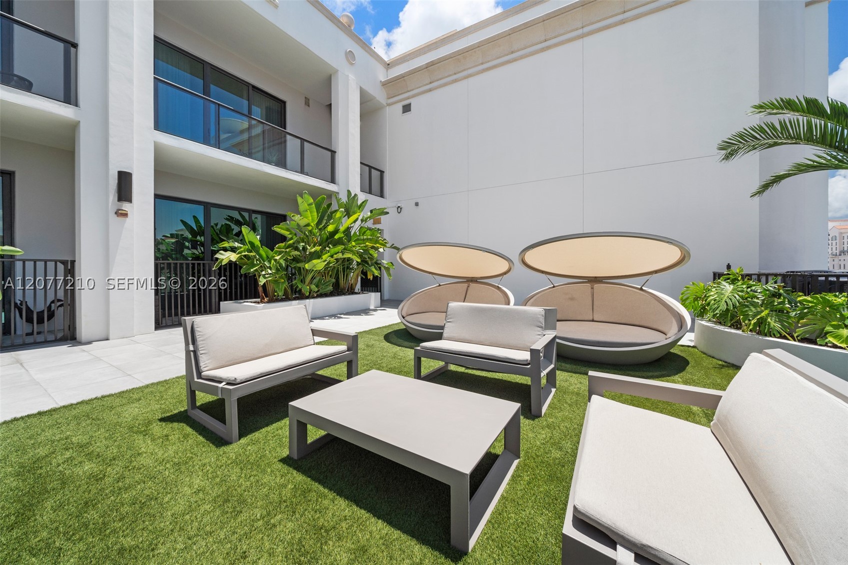 275 Giralda Ave #6A Coral Gables, FL 33134