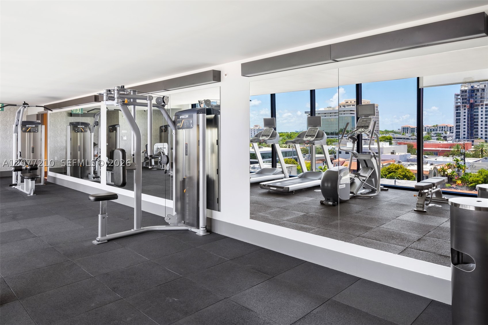 275 Giralda Ave #6A Coral Gables, FL 33134