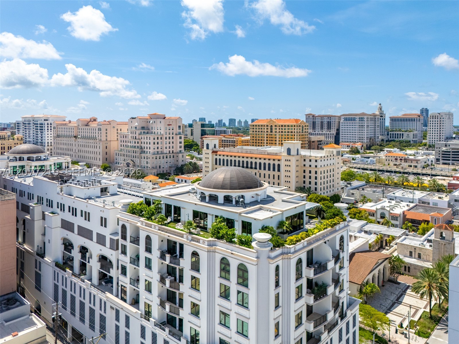 275 Giralda Ave #6A Coral Gables, FL 33134