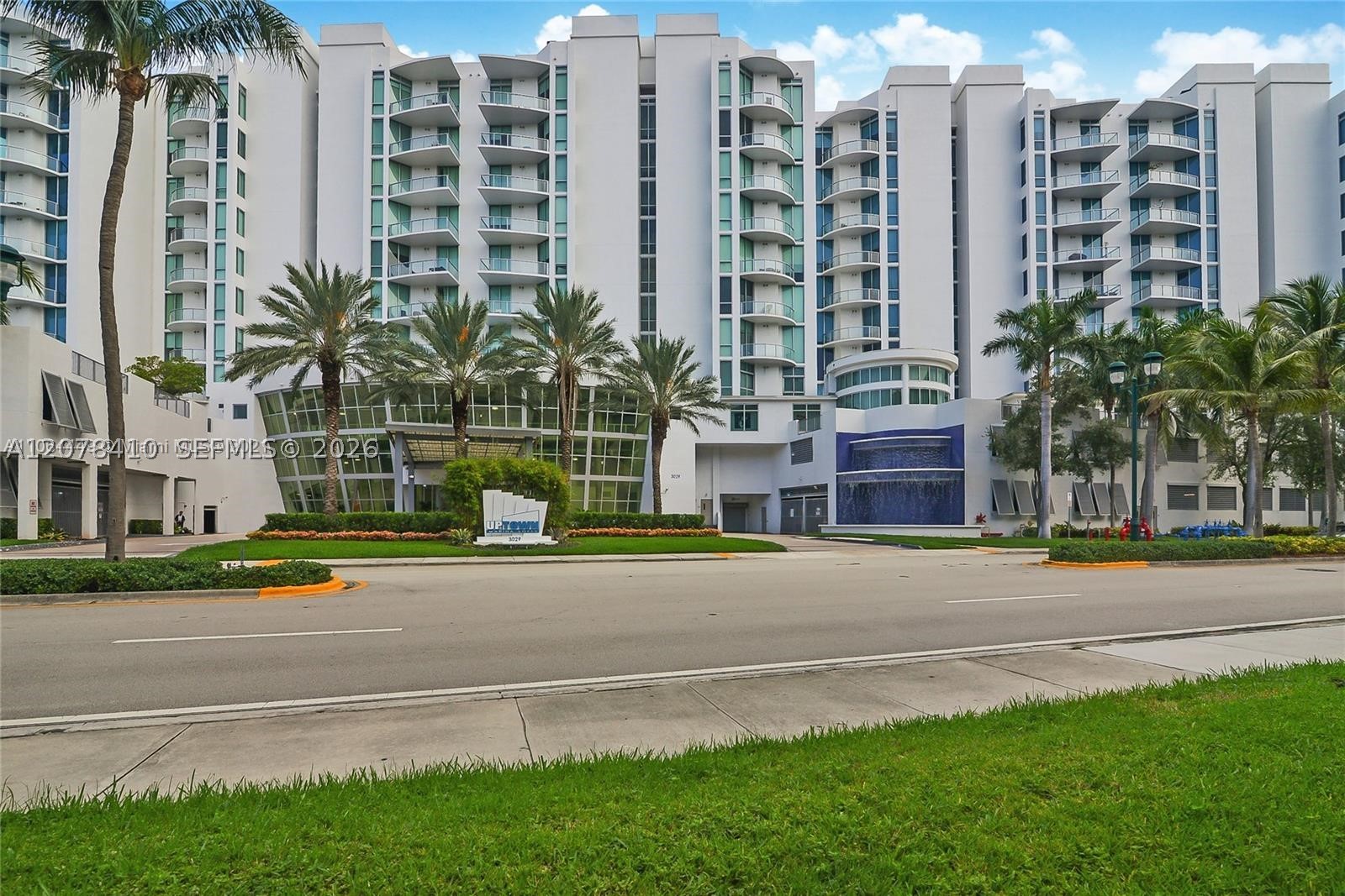 image Uptown Marina Lofts11